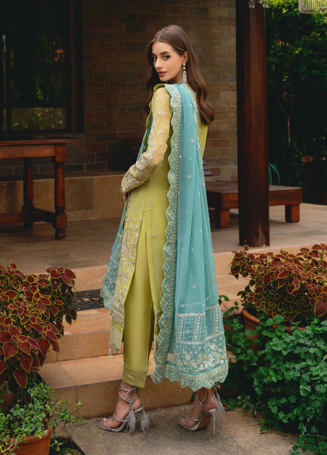 Gulaal Pret Embroidered 3 Piece Suit EP-17 Amary