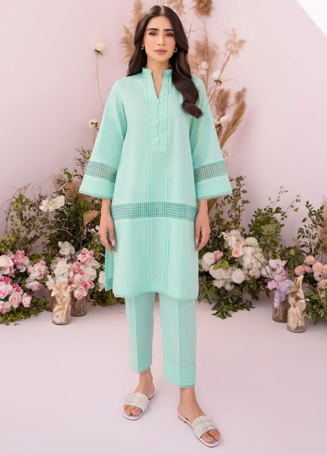 Hana Pret Embroidered Lawn 2 Piece Suit Azure