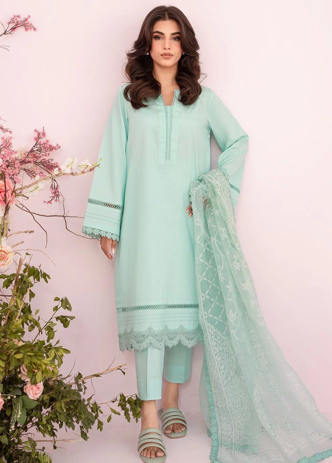 Hana Pret Embroidered Lawn 3 Piece Suit Lagoon