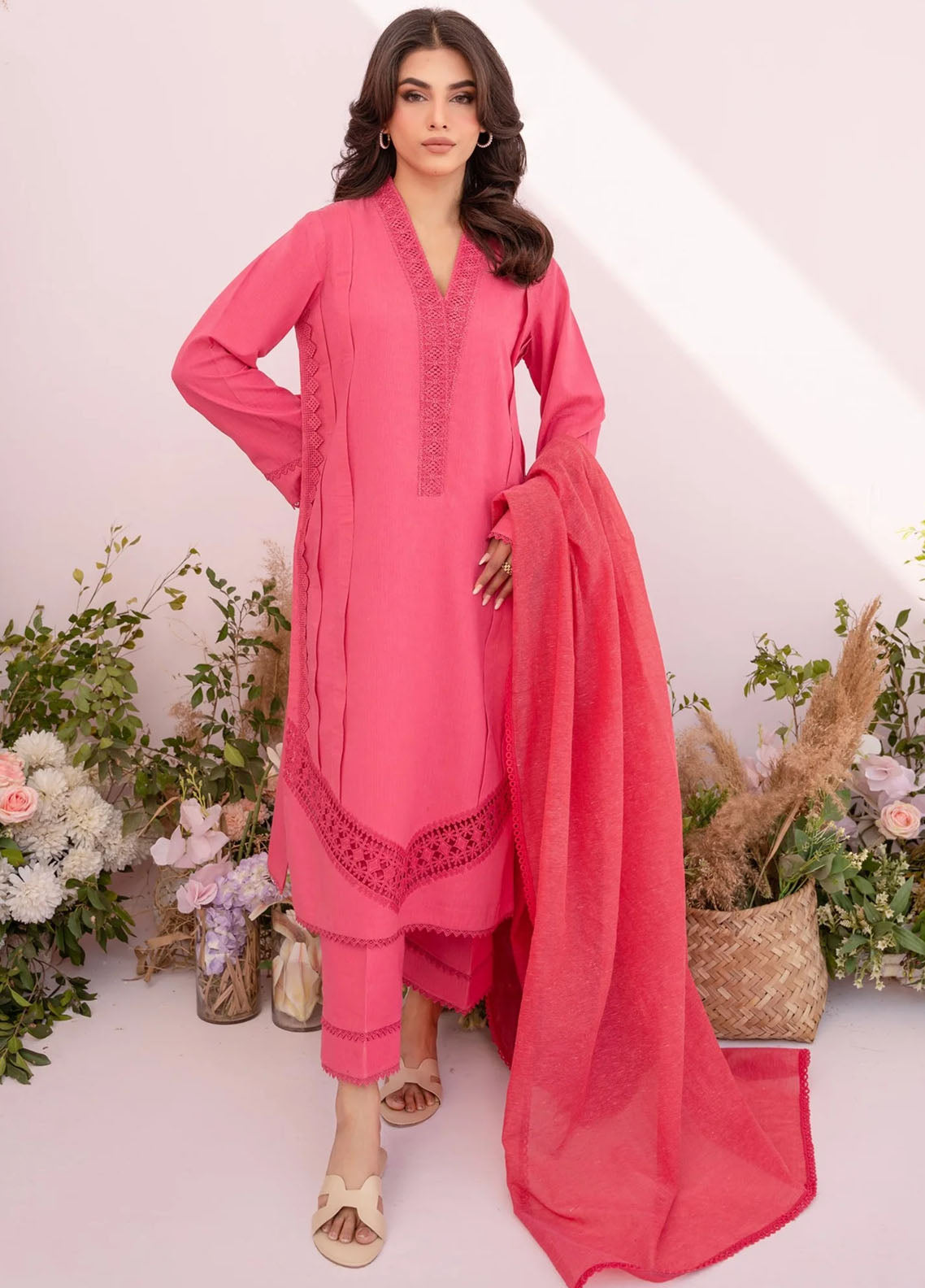 Hana Pret Embroidered Lawn 3 Piece Suit Rosette