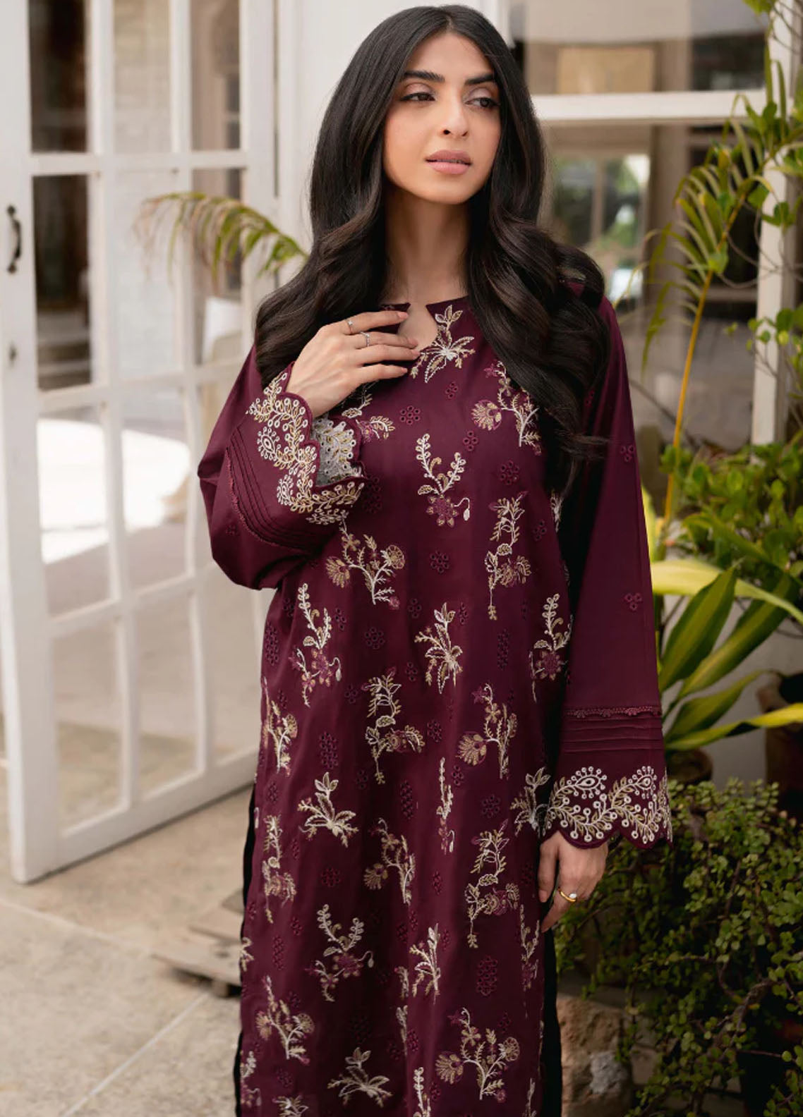 Humdum Pret Embroidered Lawn 2 Piece Suit D-04