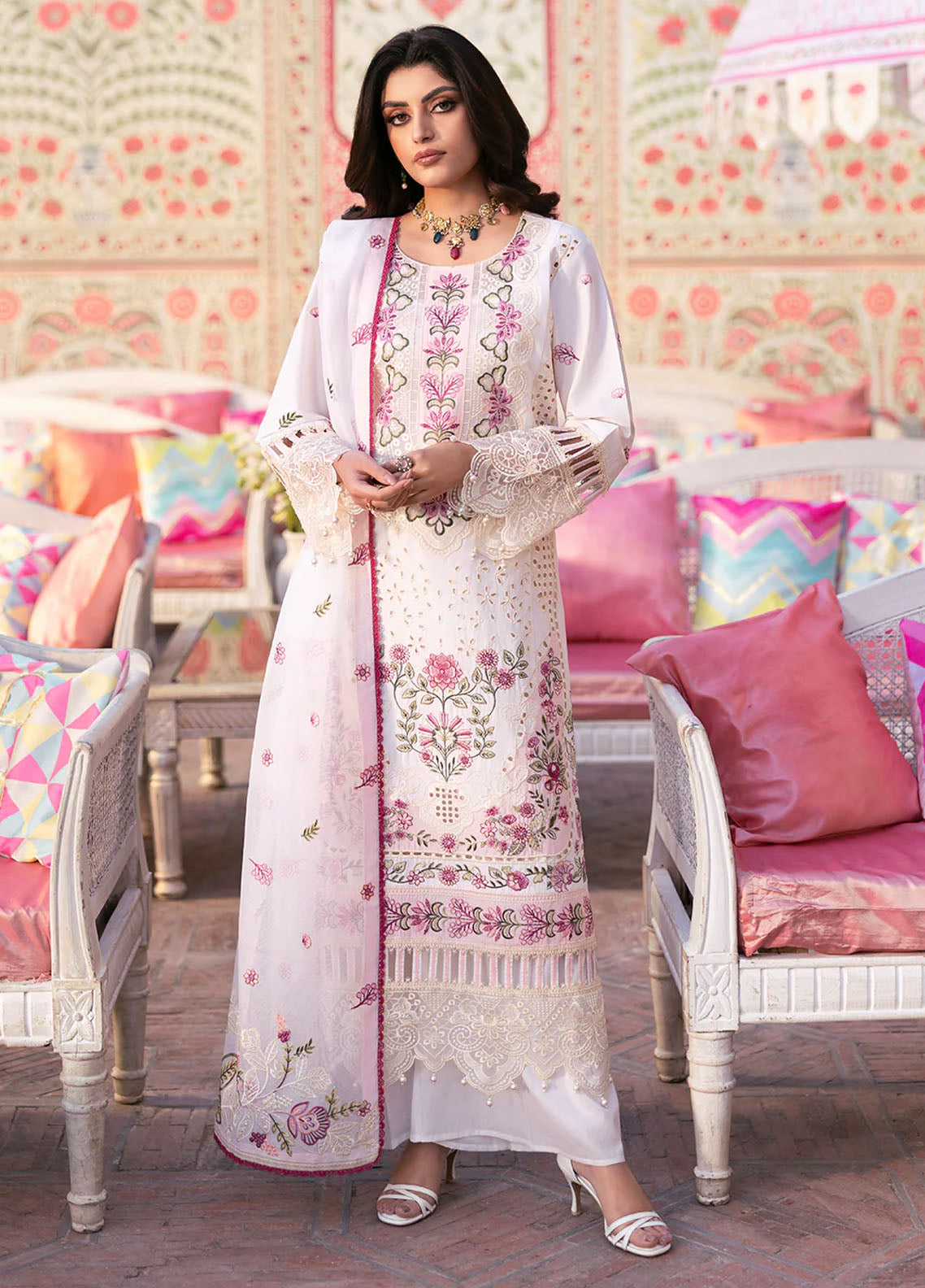 Husn e Jahan by Mahnur Embroidered Lawn Suits Unstitched 3 Piece Eileen