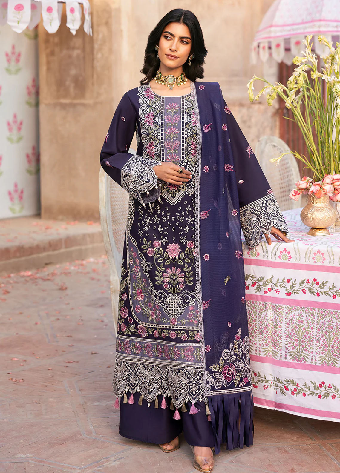 Husn e Jahan by Mahnur Embroidered Lawn Suits Unstitched 3 Piece Serina