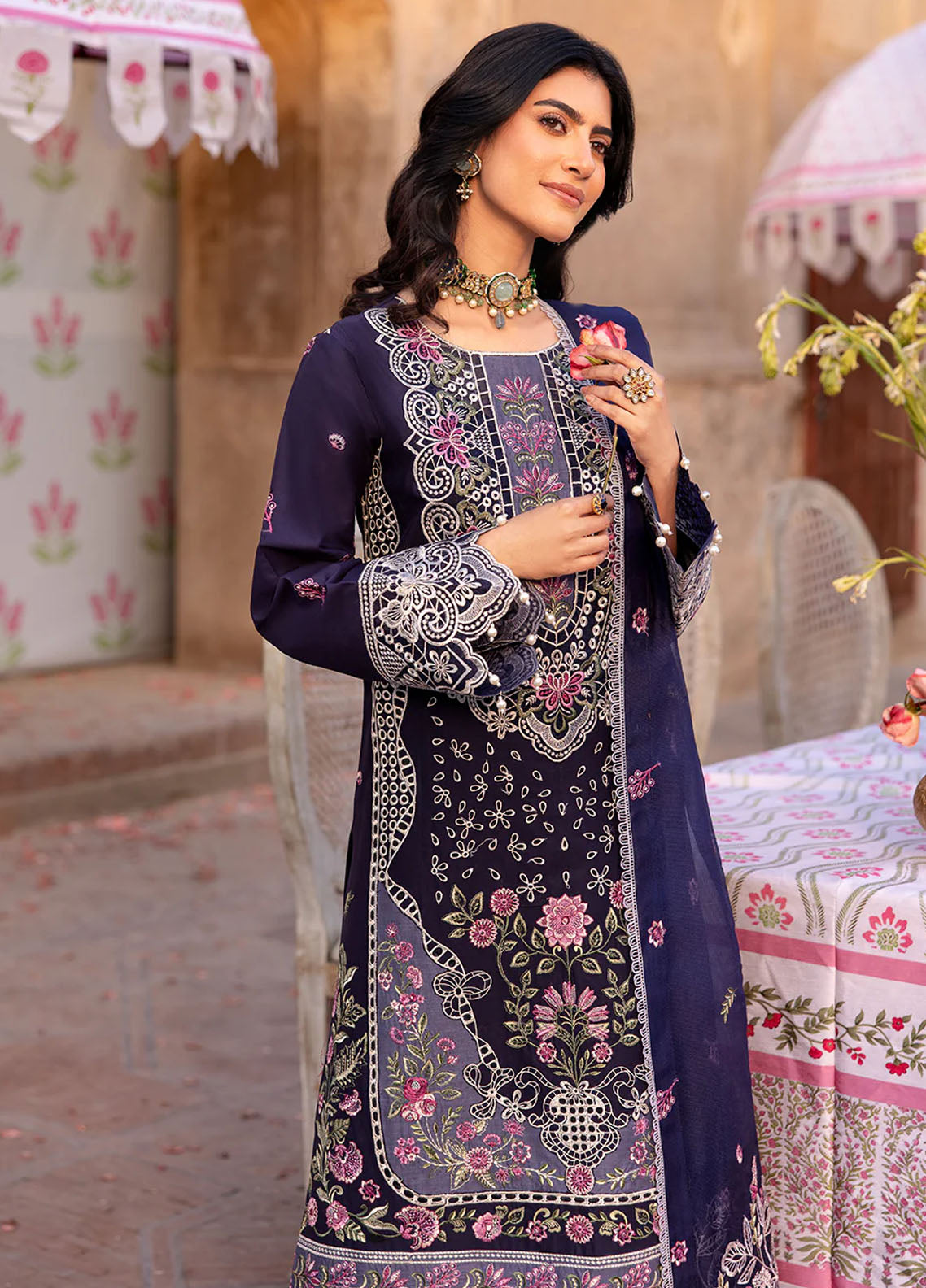 Husn e Jahan by Mahnur Embroidered Lawn Suits Unstitched 3 Piece Serina