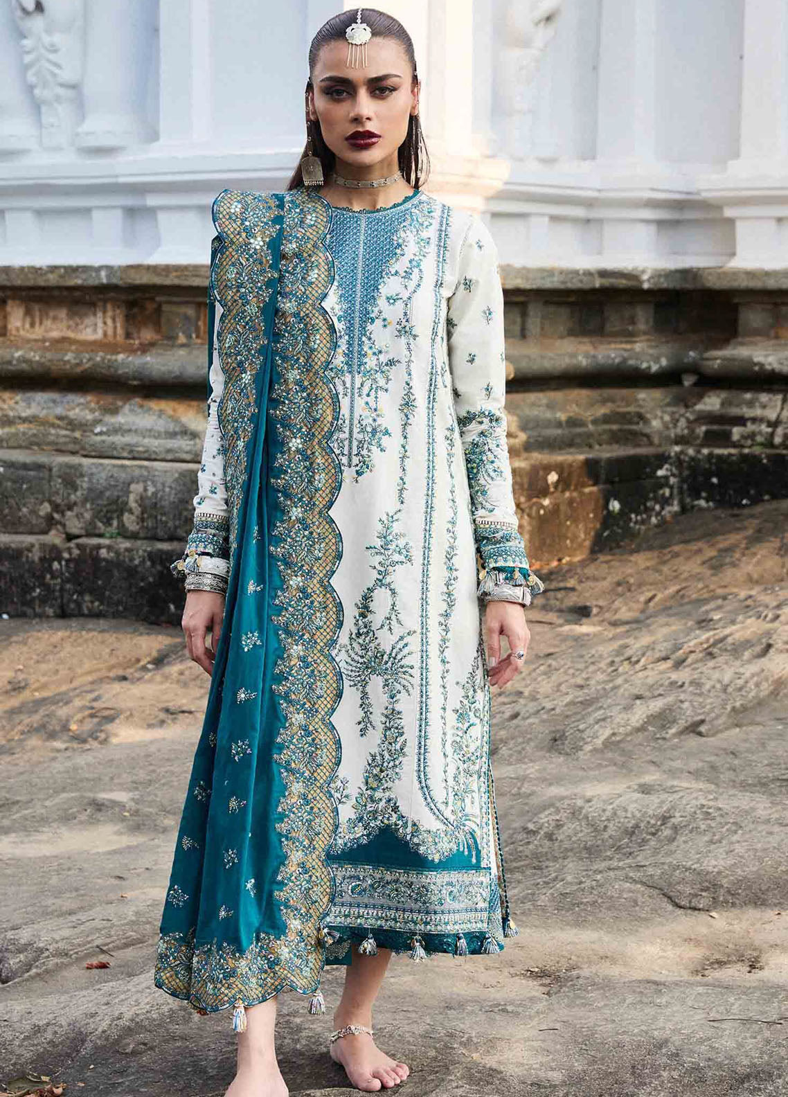 Hussain Rehar Embroidered Lawn Suit Unstitched 3 Piece HRR25LL D-10 Veil