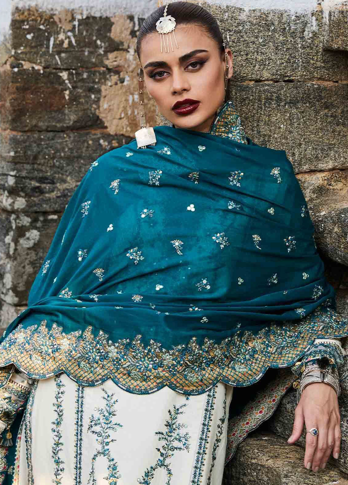 Hussain Rehar Embroidered Lawn Suit Unstitched 3 Piece HRR25LL D-10 Veil