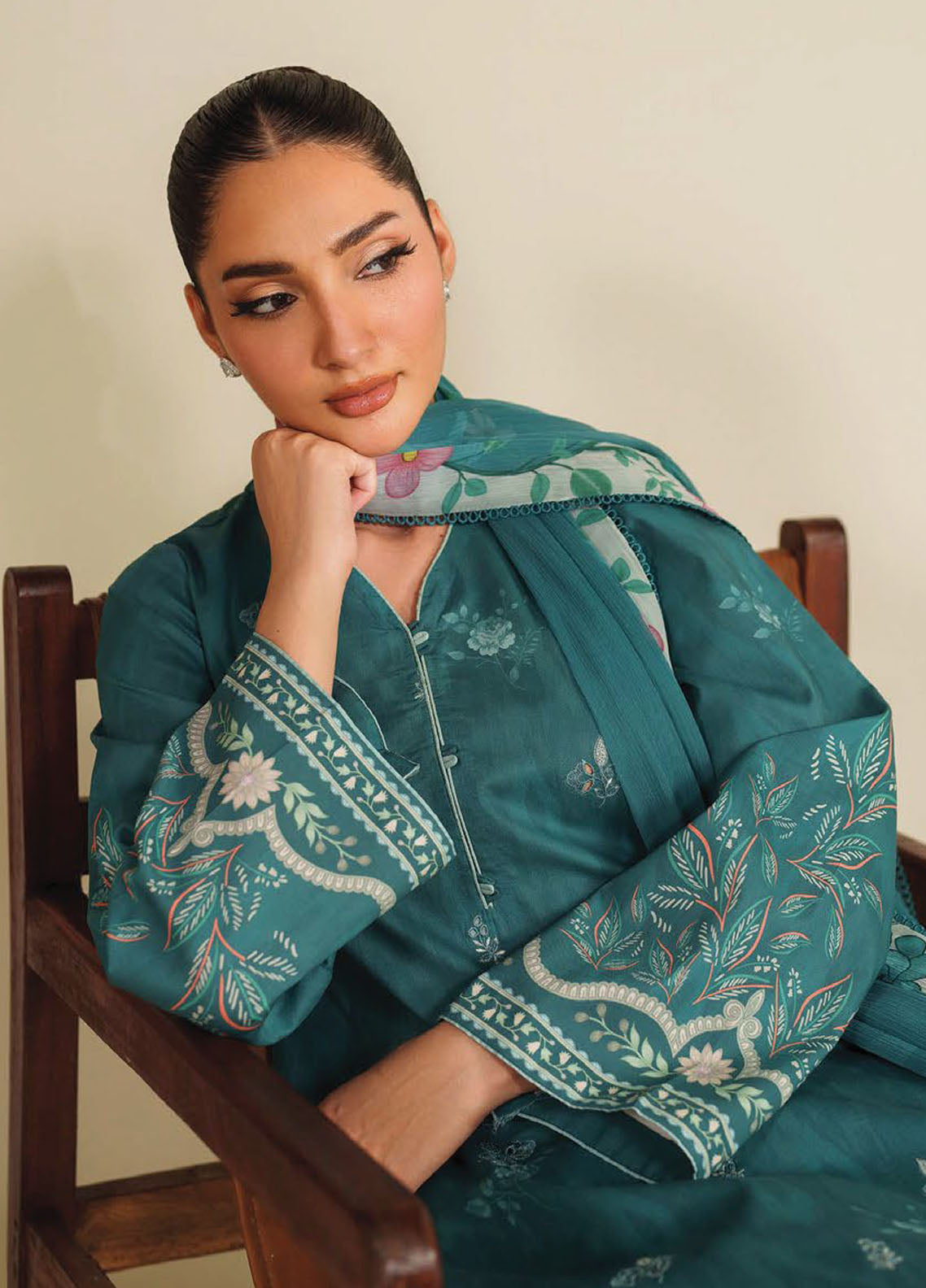 Ilara by Seran Embroidered Cambric Suits Unstitched 3 Piece SN25IC D-01 Cerine