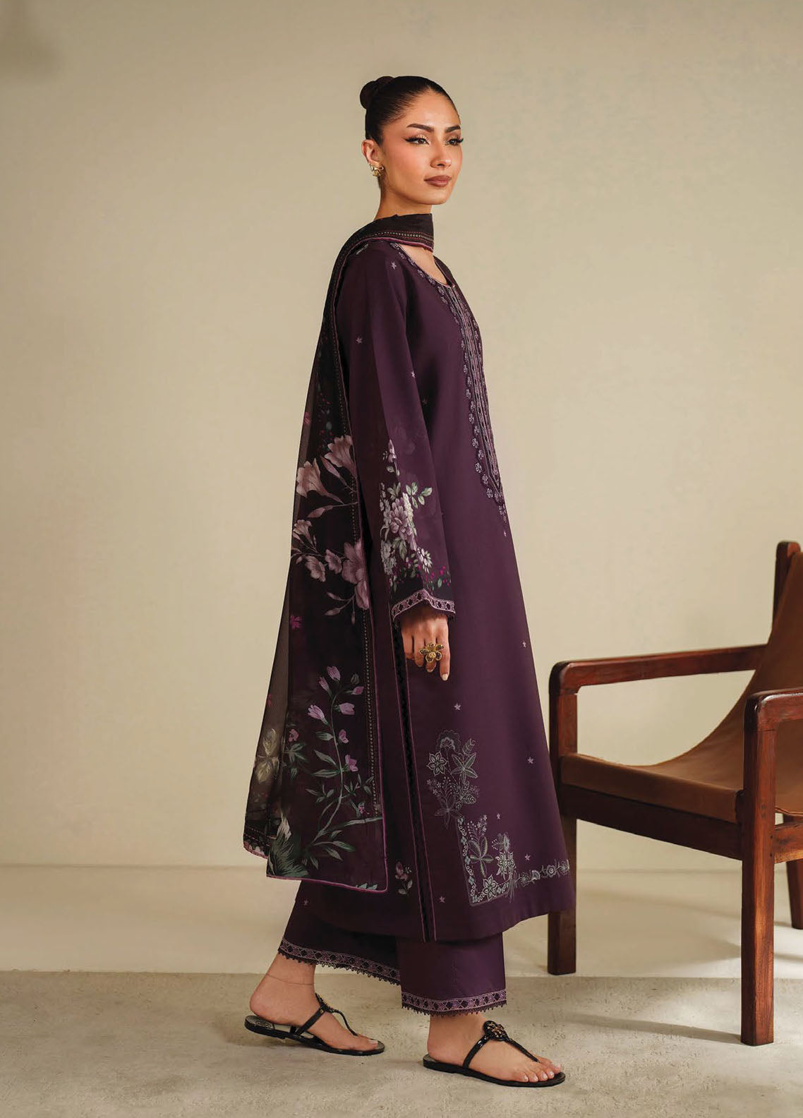 Ilara by Seran Embroidered Cambric Suits Unstitched 3 Piece SN25IC D-07 Plumora
