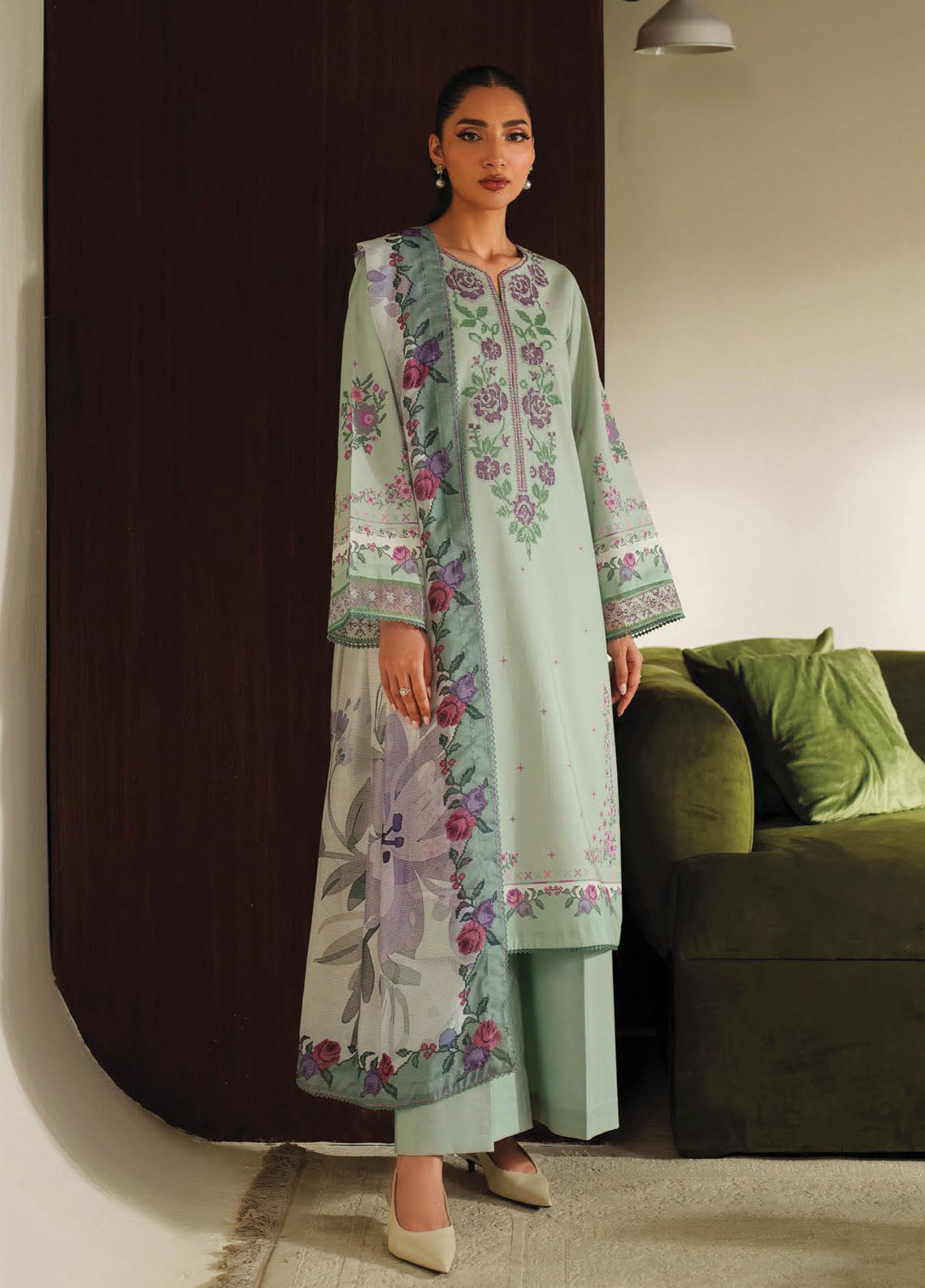 Ilara by Seran Embroidered Cambric Suits Unstitched 3 Piece SN25IC D-08 Aveline