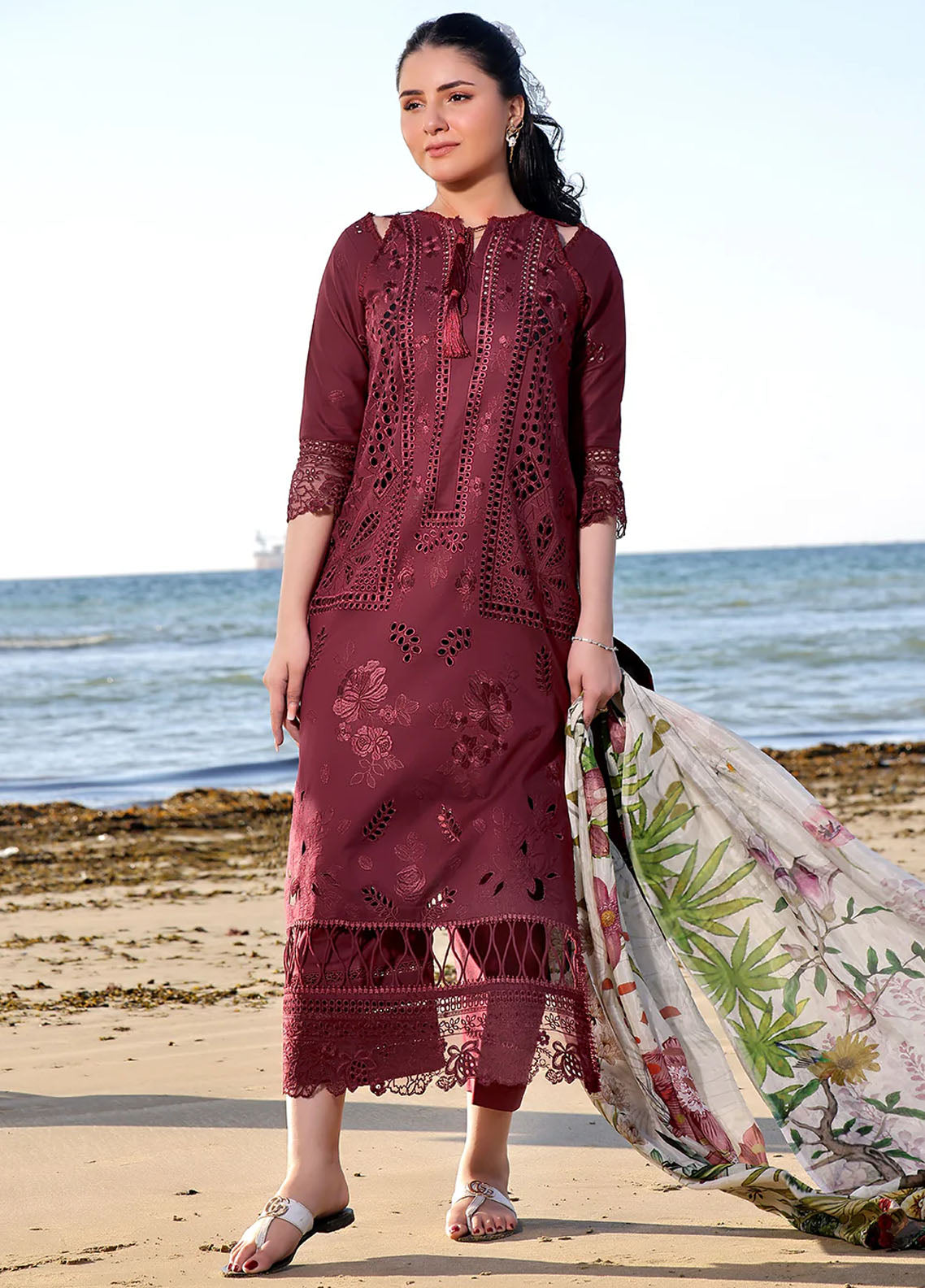 Izel Pret Embroidered Lawn 3 Piece Suit Laleen