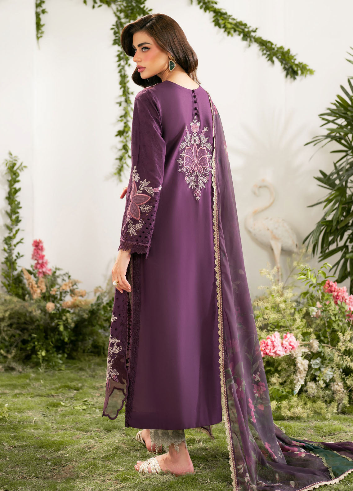 Iznik Embroidered Lawn Suits Unstitched 3 Piece IZ25FE IFE-03