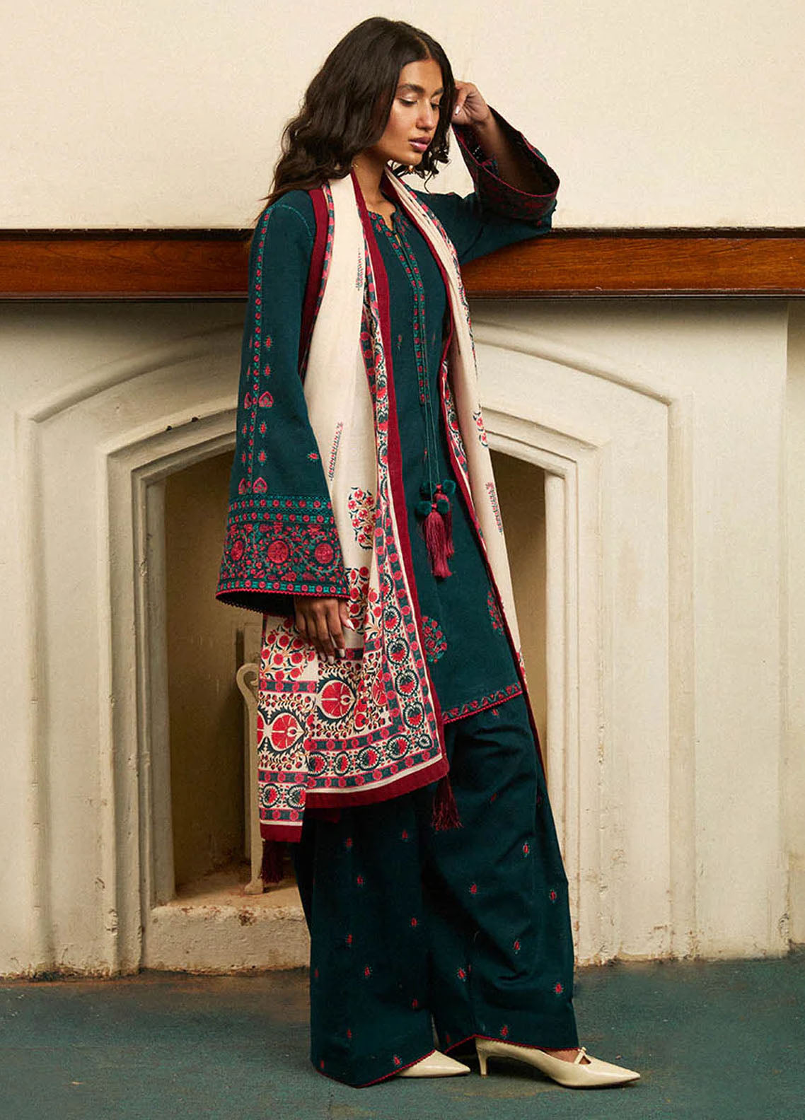 Jugnu by Hussain Rehar Embroidered Khaddar Suits Unstitched 3 Piece HRR24J Marina - Winter Collection