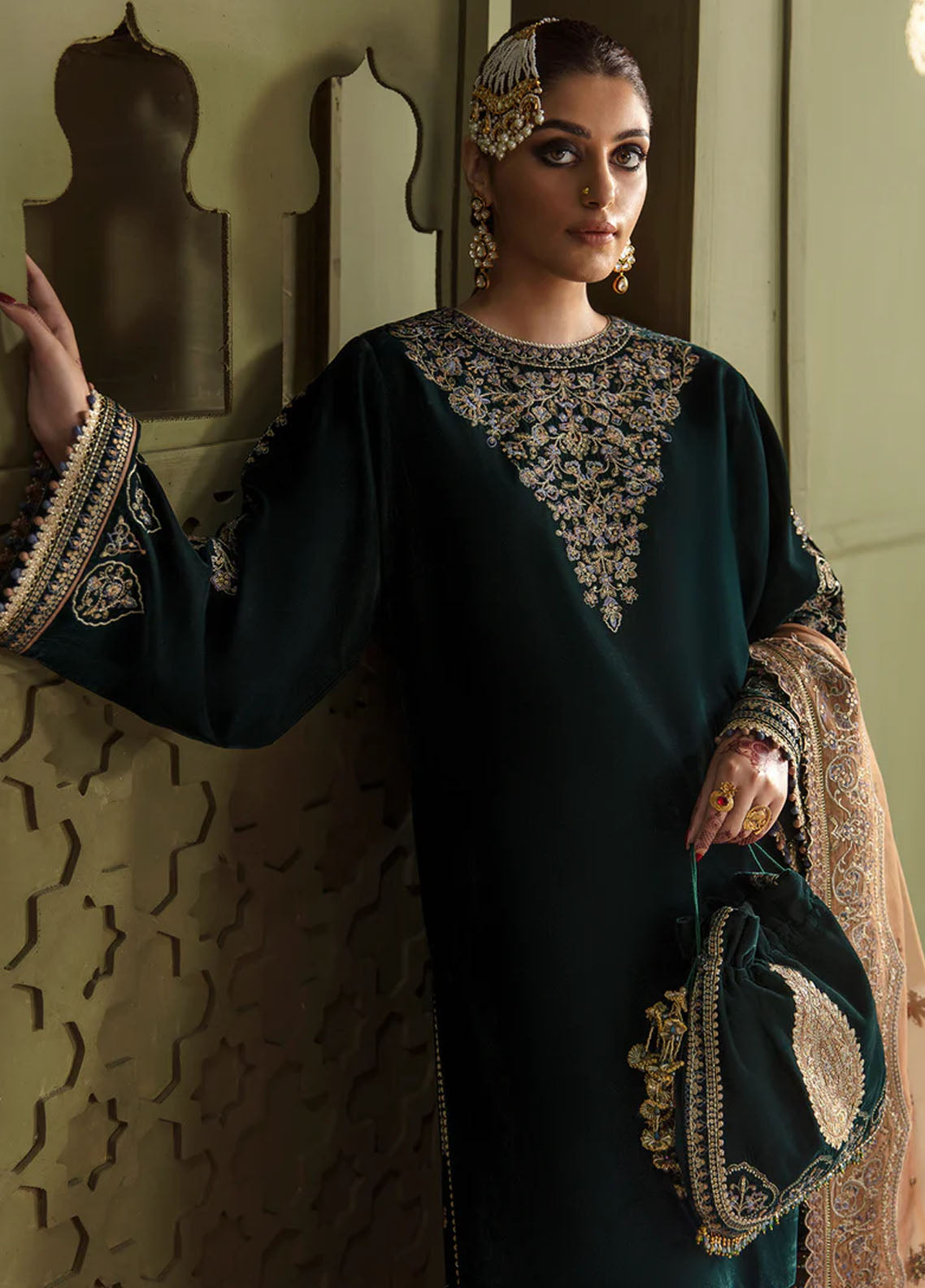 JahanAra By Baroque Luxury Velvet Collection 2023 UF-464