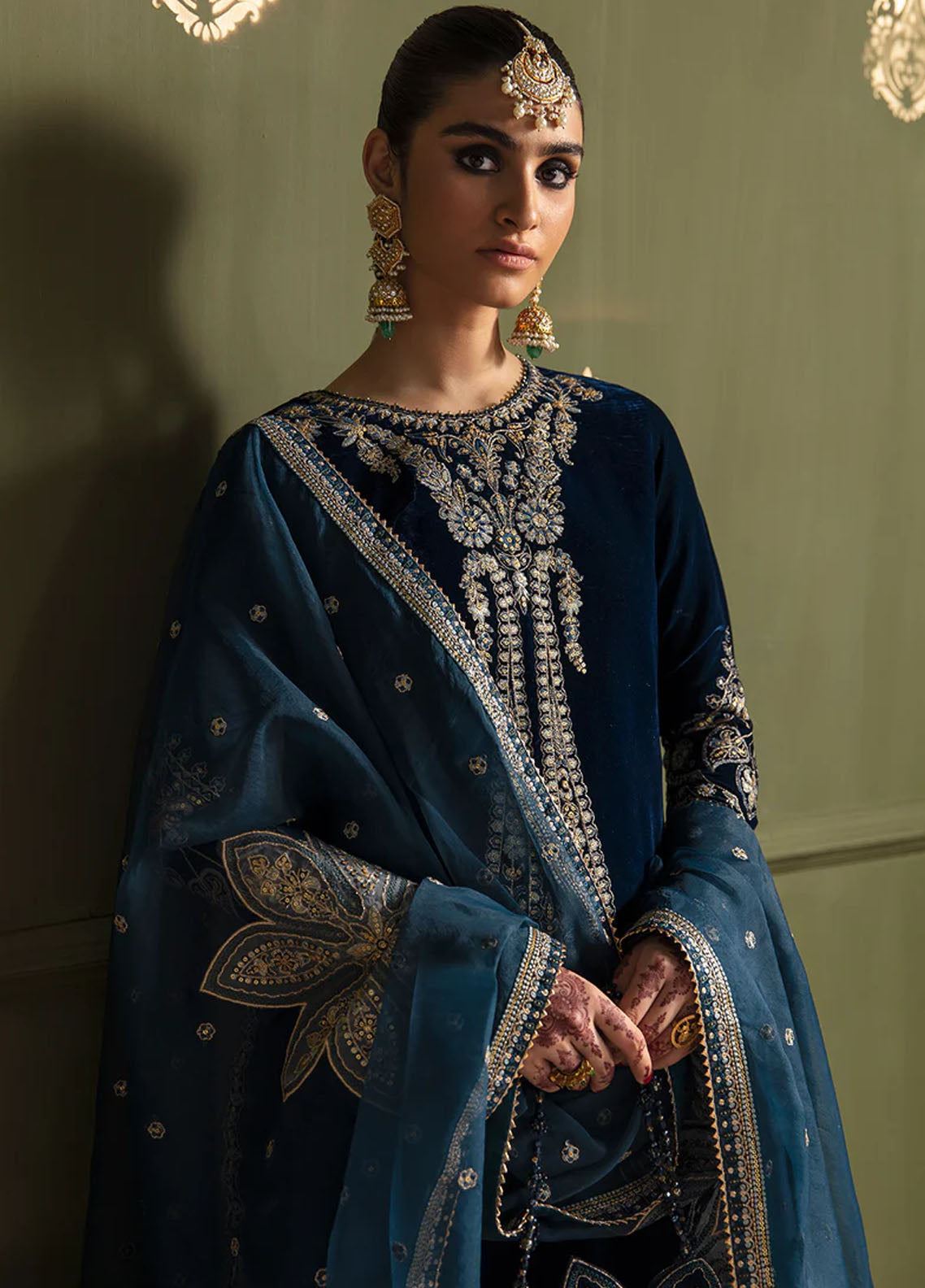 JahanAra By Baroque Luxury Velvet Collection 2023 UF-467