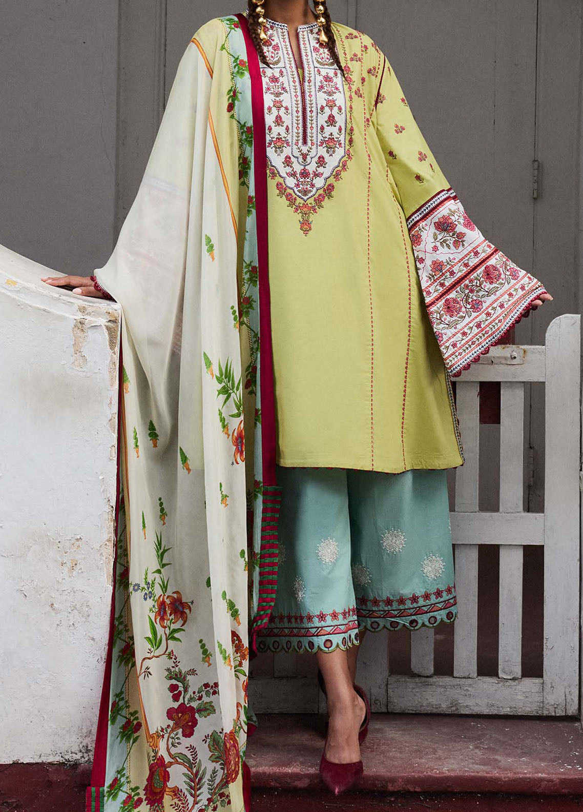 Jugnu by Hussain Rehar Embroidered Lawn Suit Unstitched 3 Piece HRR25JS D-10 Siran