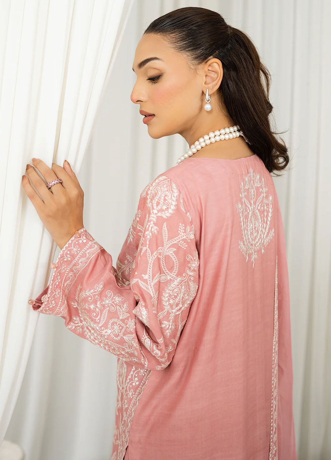 Muraad Pret Embroidered Raw Silk 3 Piece Suit Selia