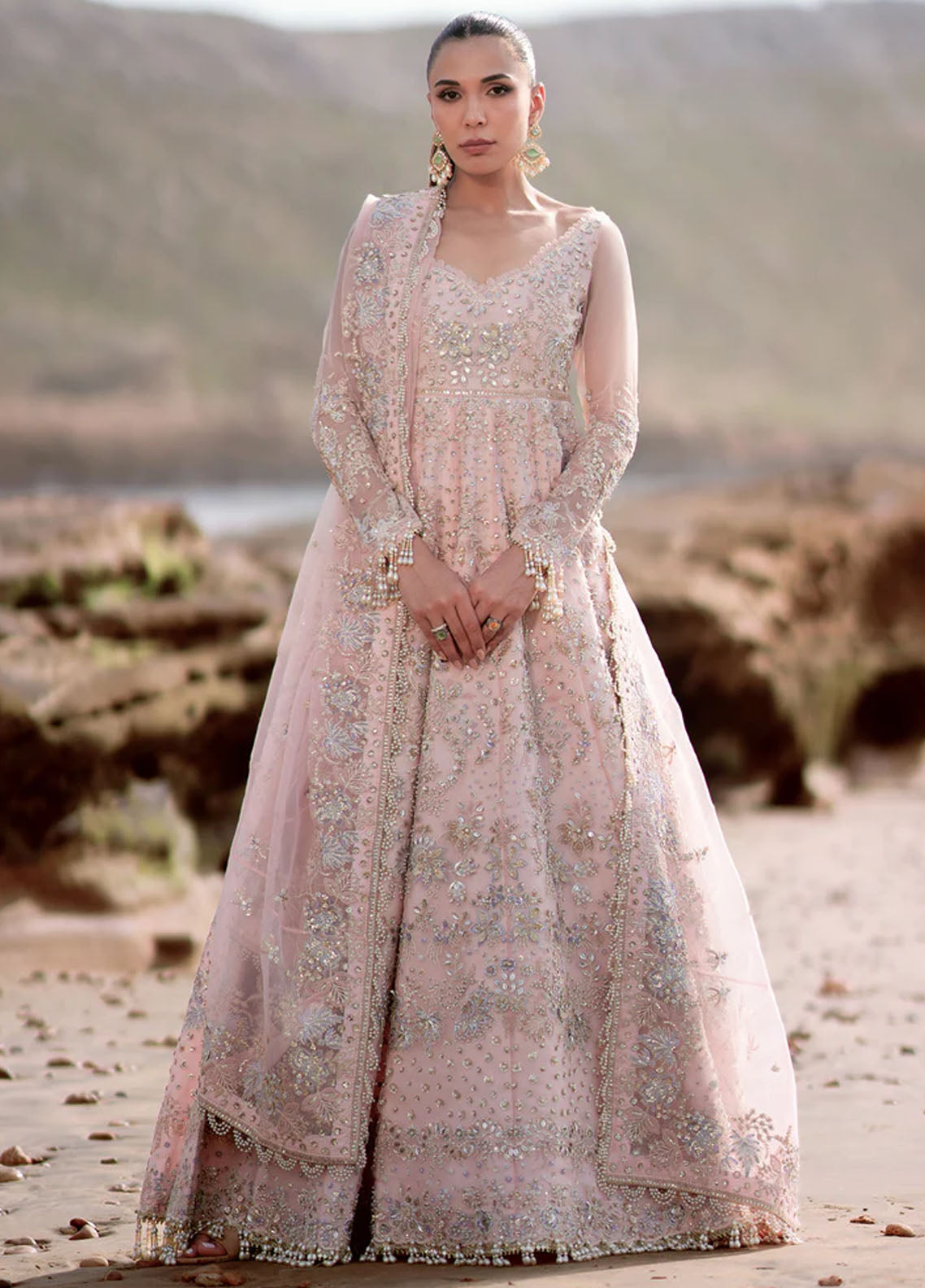 Kamari By Emaan Adeel Reveuse Wedding Formal Collection 2024 Amour