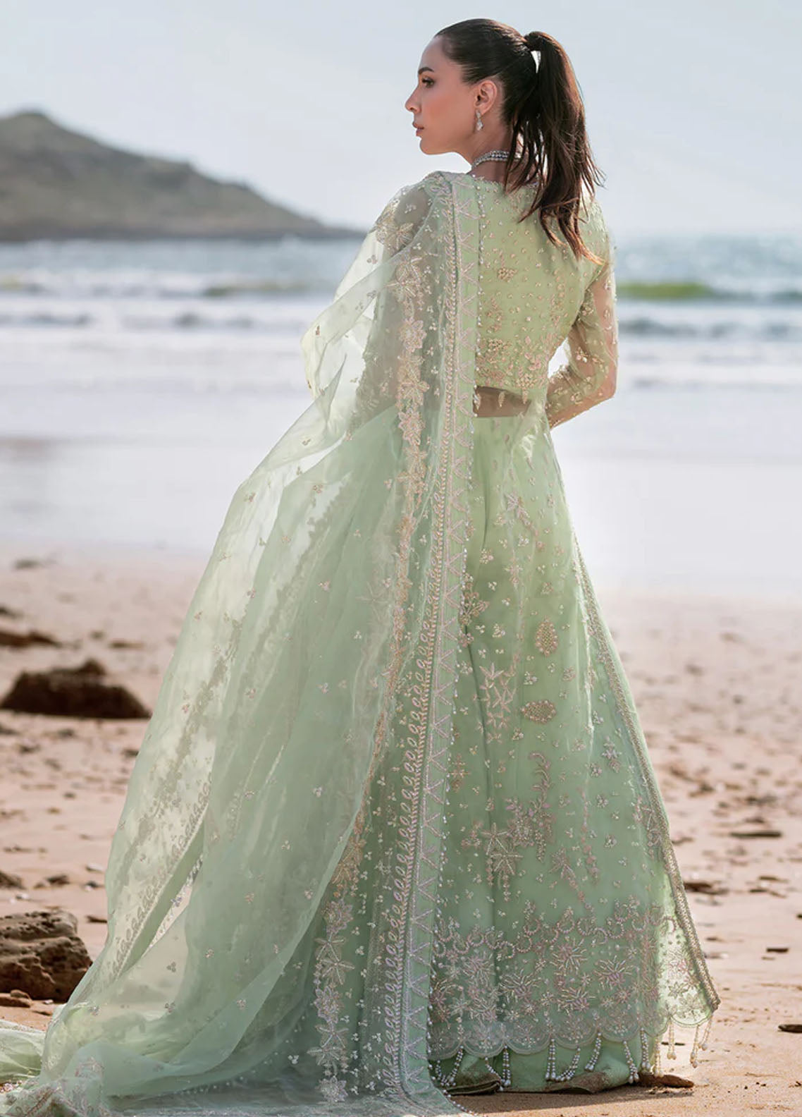 Kamari By Emaan Adeel Reveuse Wedding Formal Collection 2024 Noir