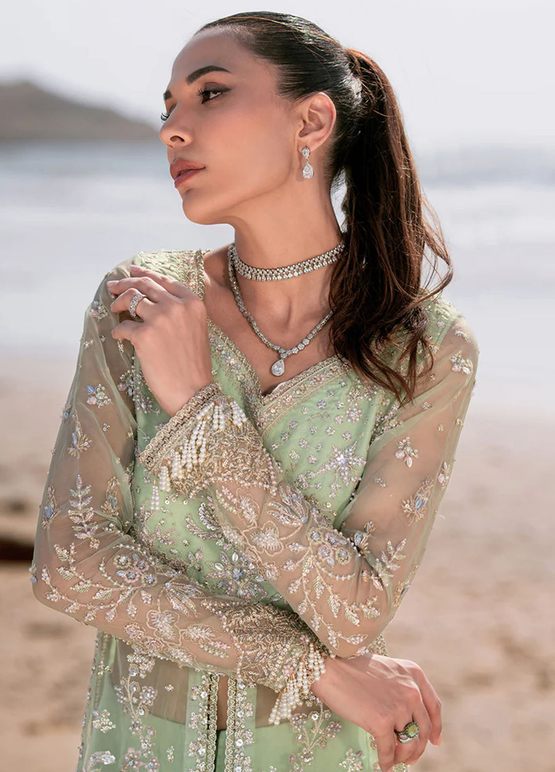 Kamari By Emaan Adeel Reveuse Wedding Formal Collection 2024 Noir