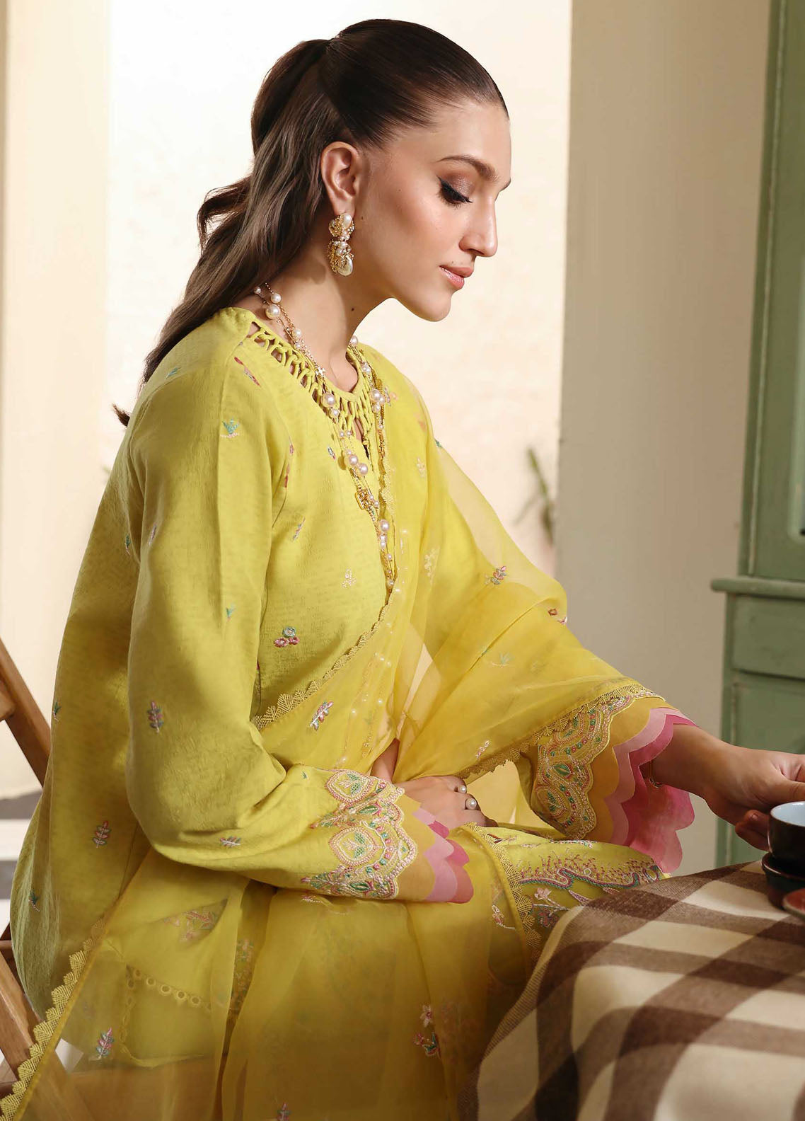 Kanwal Malik Pret Embroidered Lawn 3 Piece Suit Lucia