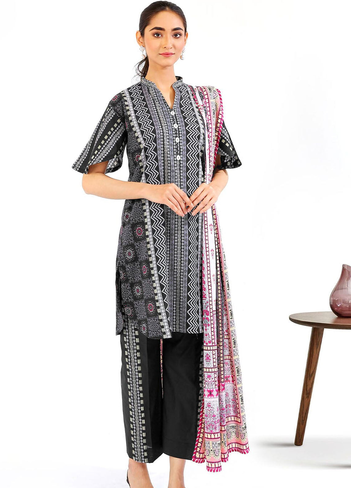 Khas Monochrome Unstitched Lawn Collection 2023 KLA-1998