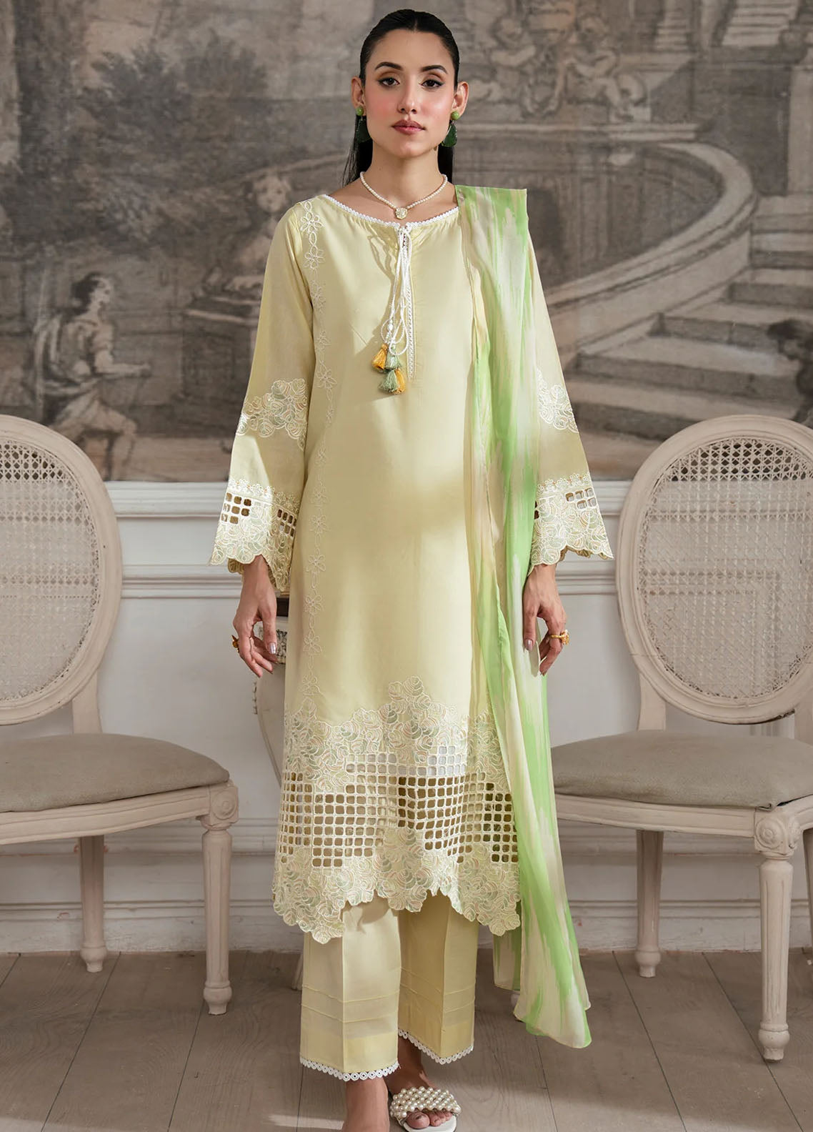 Kiana by Imrozia Pret Embroidered Lawn 2 Piece Suit SP-82 Emuna