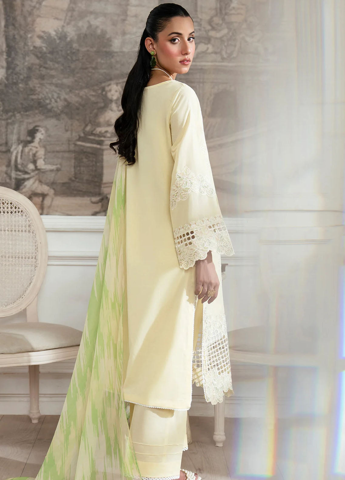 Kiana by Imrozia Pret Embroidered Lawn 2 Piece Suit SP-82 Emuna