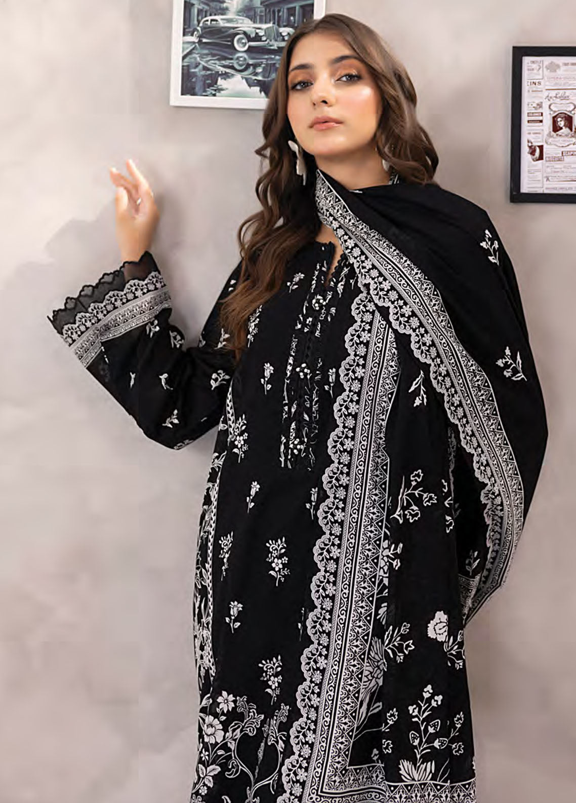 Komal by Lakhany Embroidered Lawn Suits Unstitched 3 Piece LSM25KM LG-AR-0202
