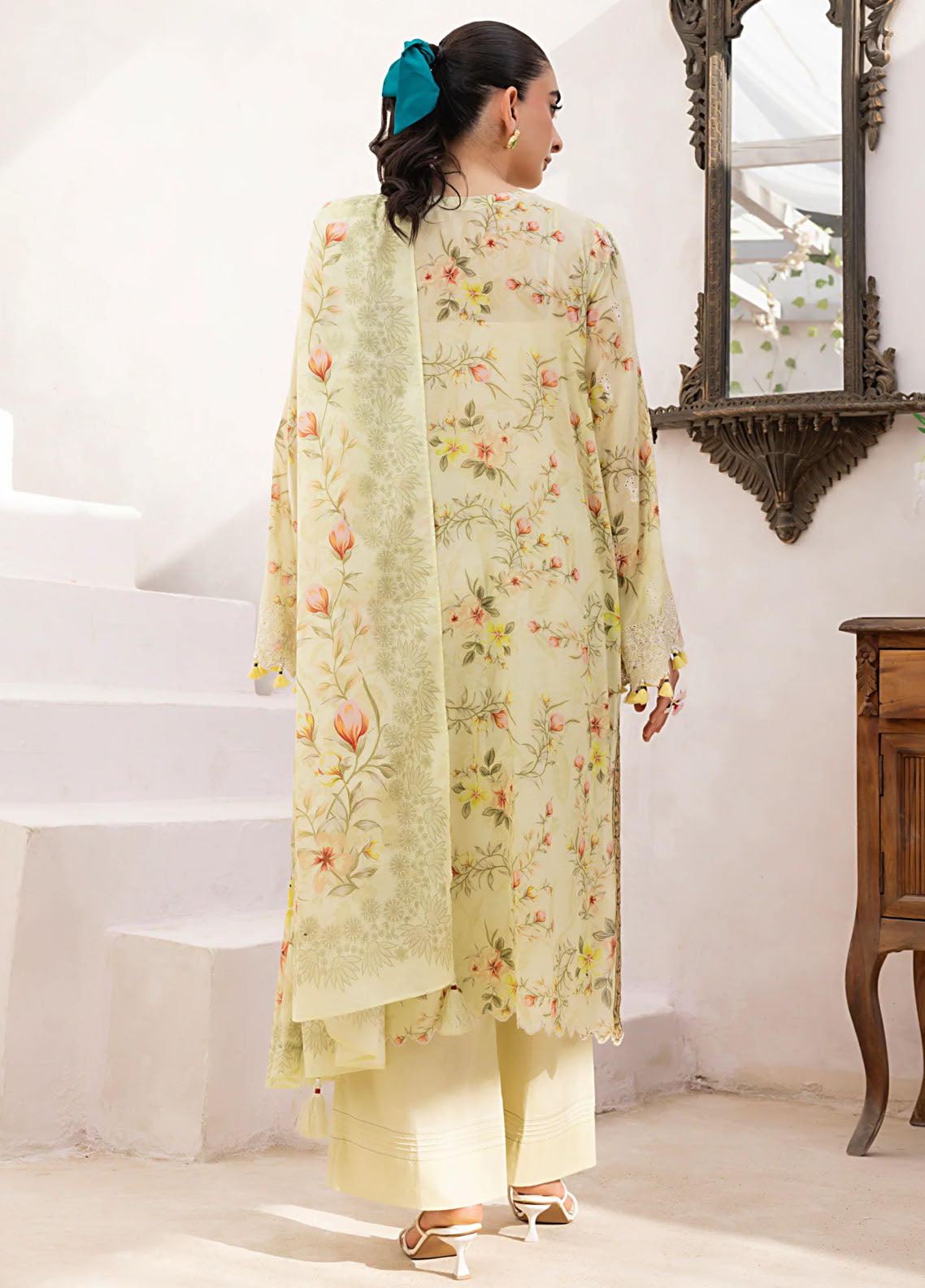 Lakhany Embroidered Lawn Suits Unstitched 3 Piece LSM25ES LG-AR-0159