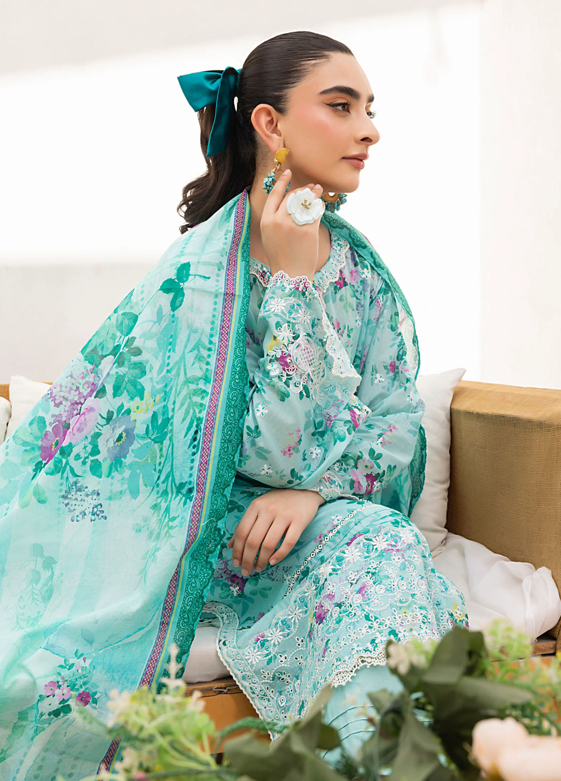 Lakhany Embroidered Lawn Suits Unstitched 3 Piece LSM25ES LG-RL-0203