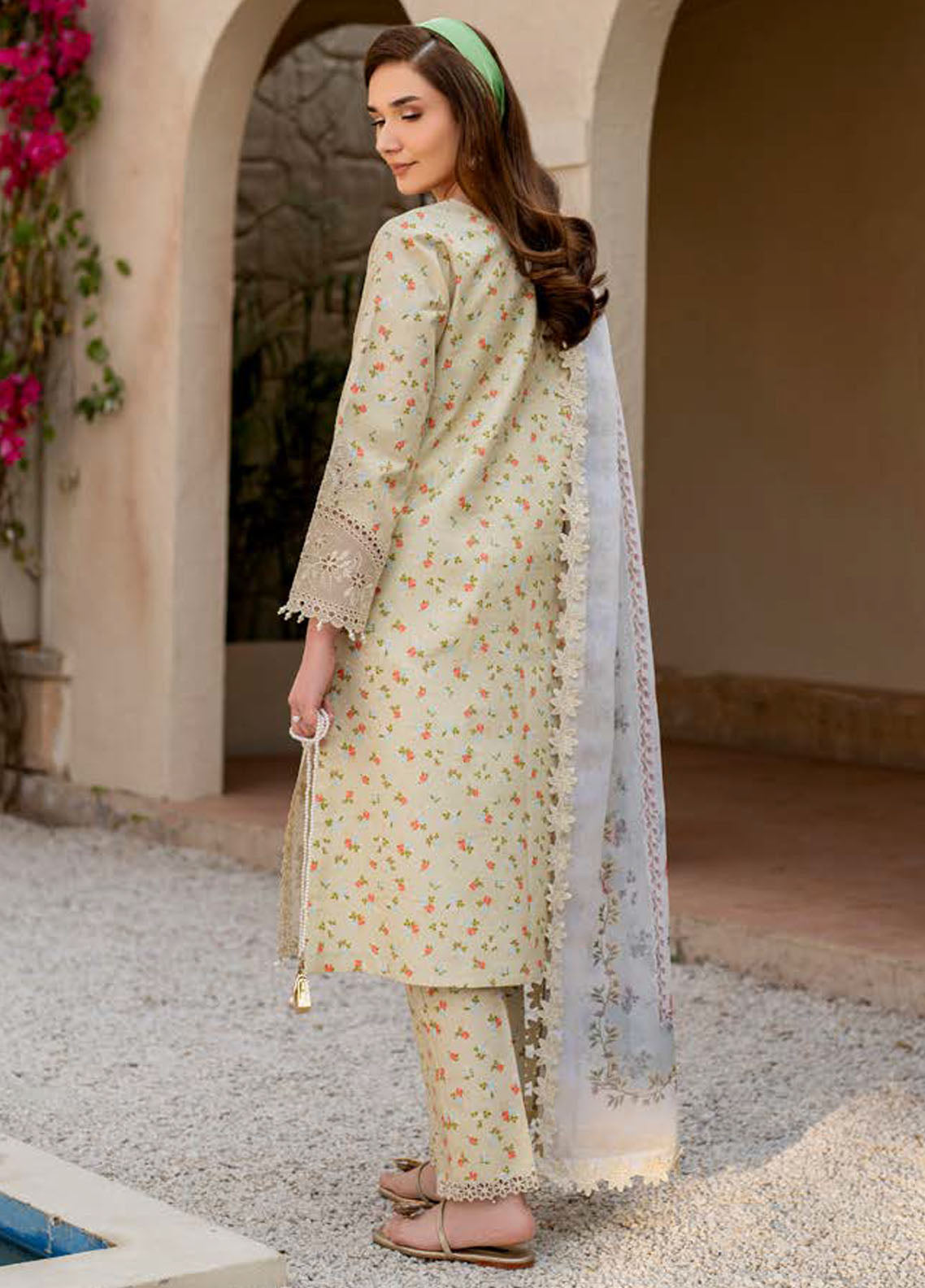 Levana by Alizeh Fashion Embroidered Lawn Suits Unstitched 3 Piece D-7025 Solara