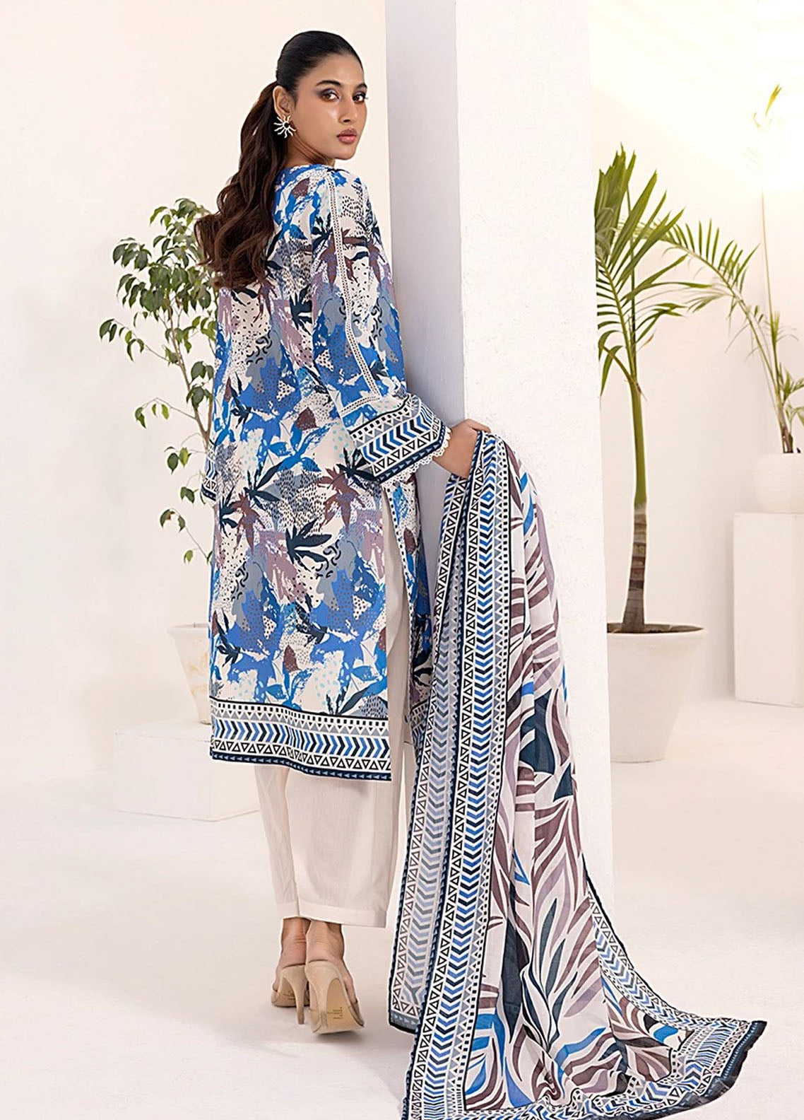 Laira by Salitex Printed Lawn Suits Unstitched 3 Piece SSW6U3P248UT
