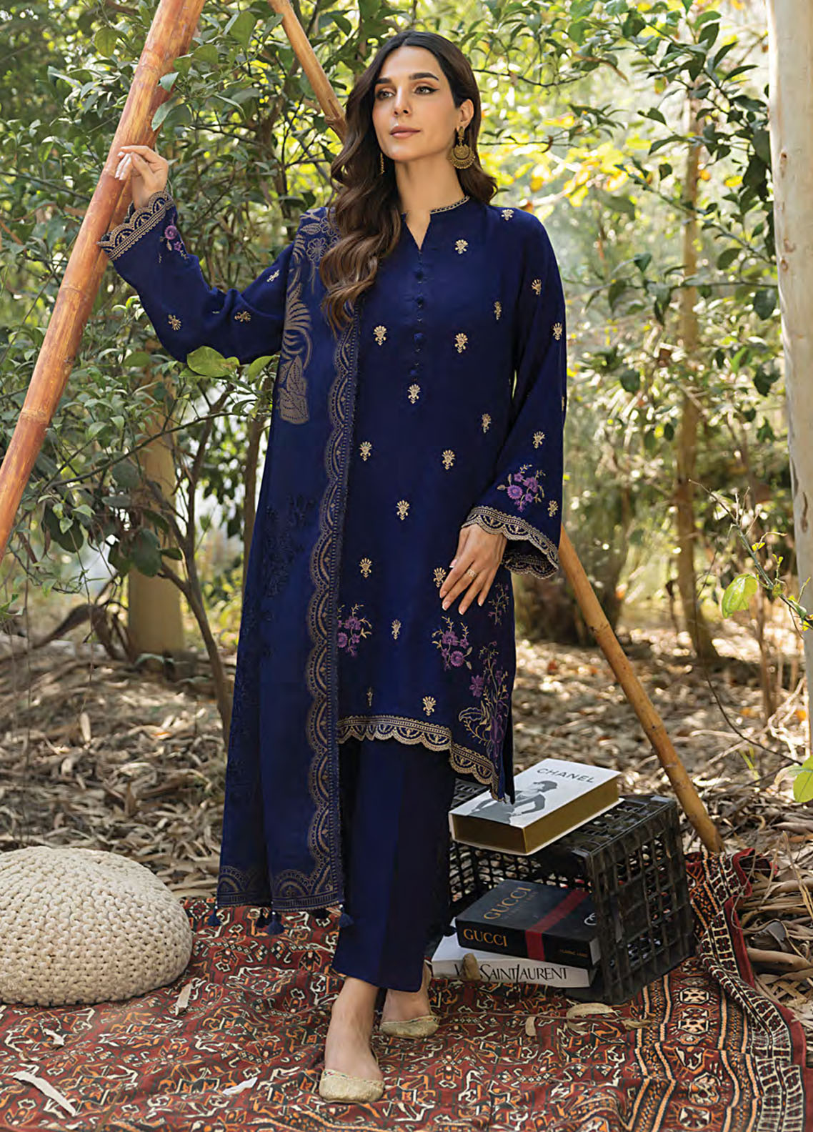 Lakhany Unstitched Luxury Winter Collection 2024 LG-AR-0101