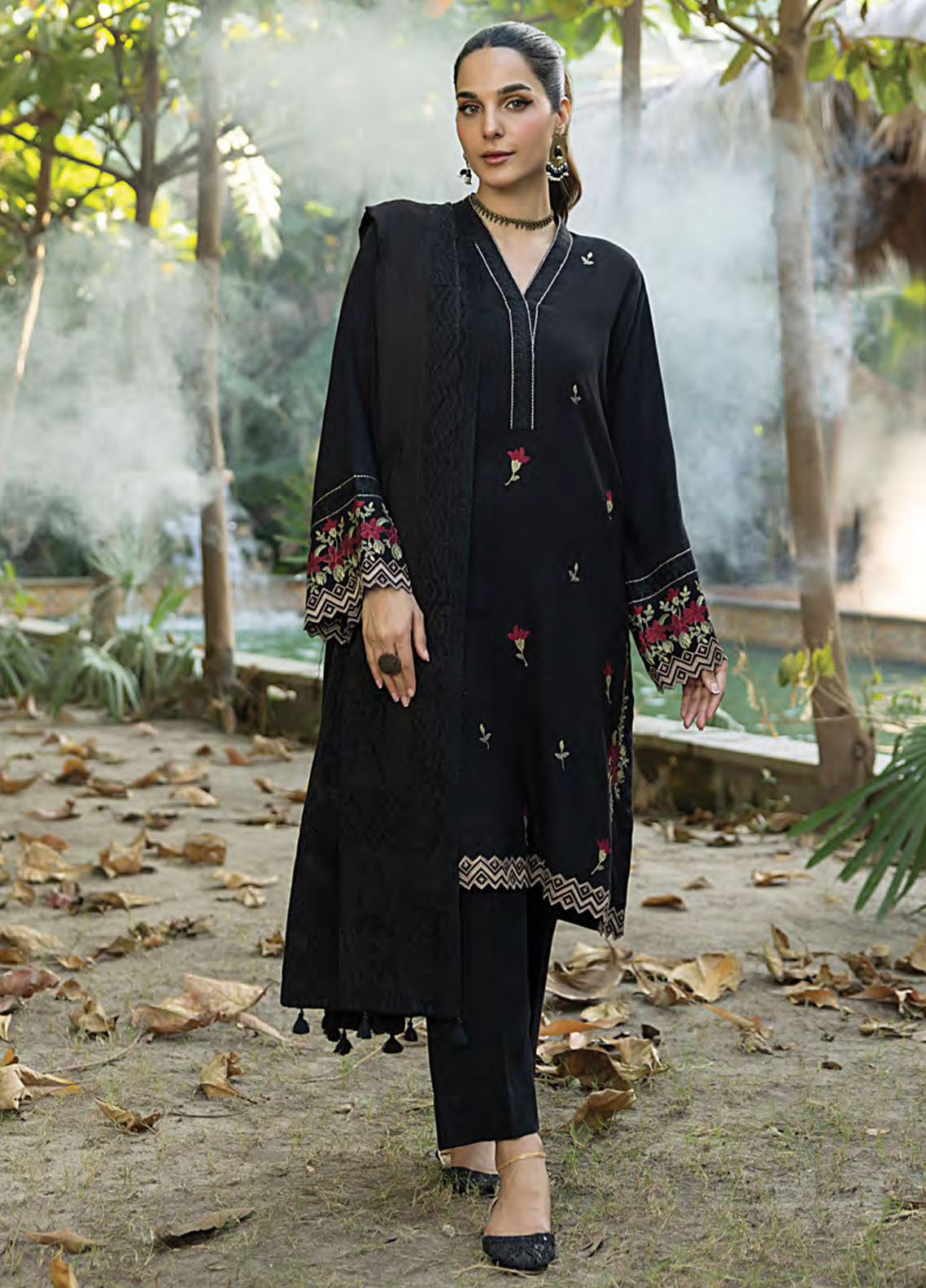Lakhany Unstitched Luxury Winter Collection 2024 LG-UB-0111