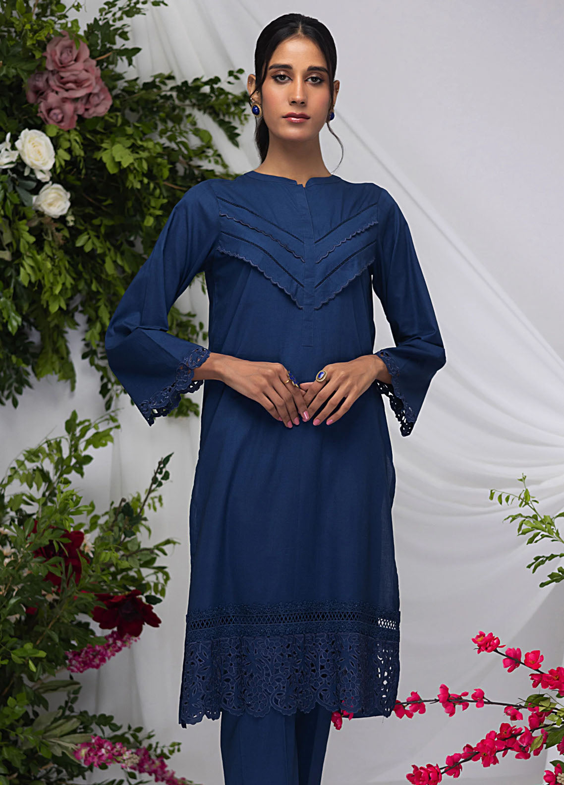 Lakhany Pret Embroidered Cambric 2 Piece Suit LG-SK-0091