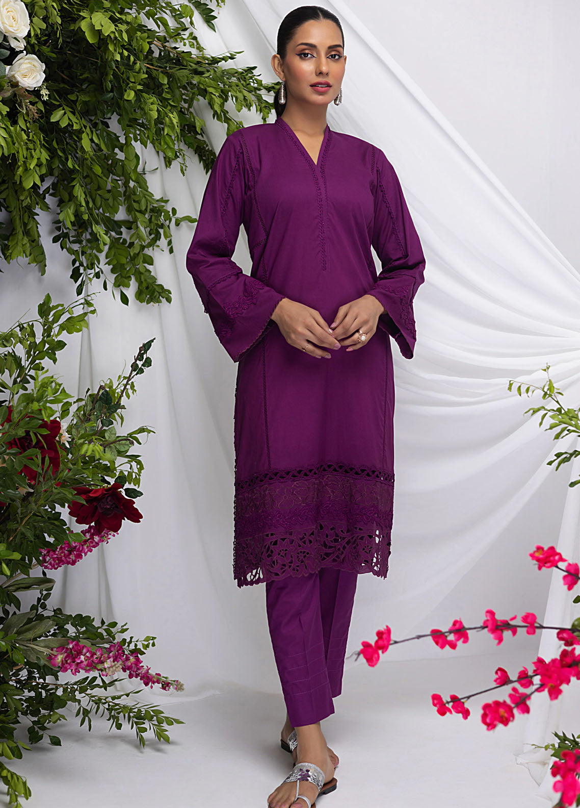 Lakhany Pret Embroidered Cambric 2 Piece Suit LG-SK-0093