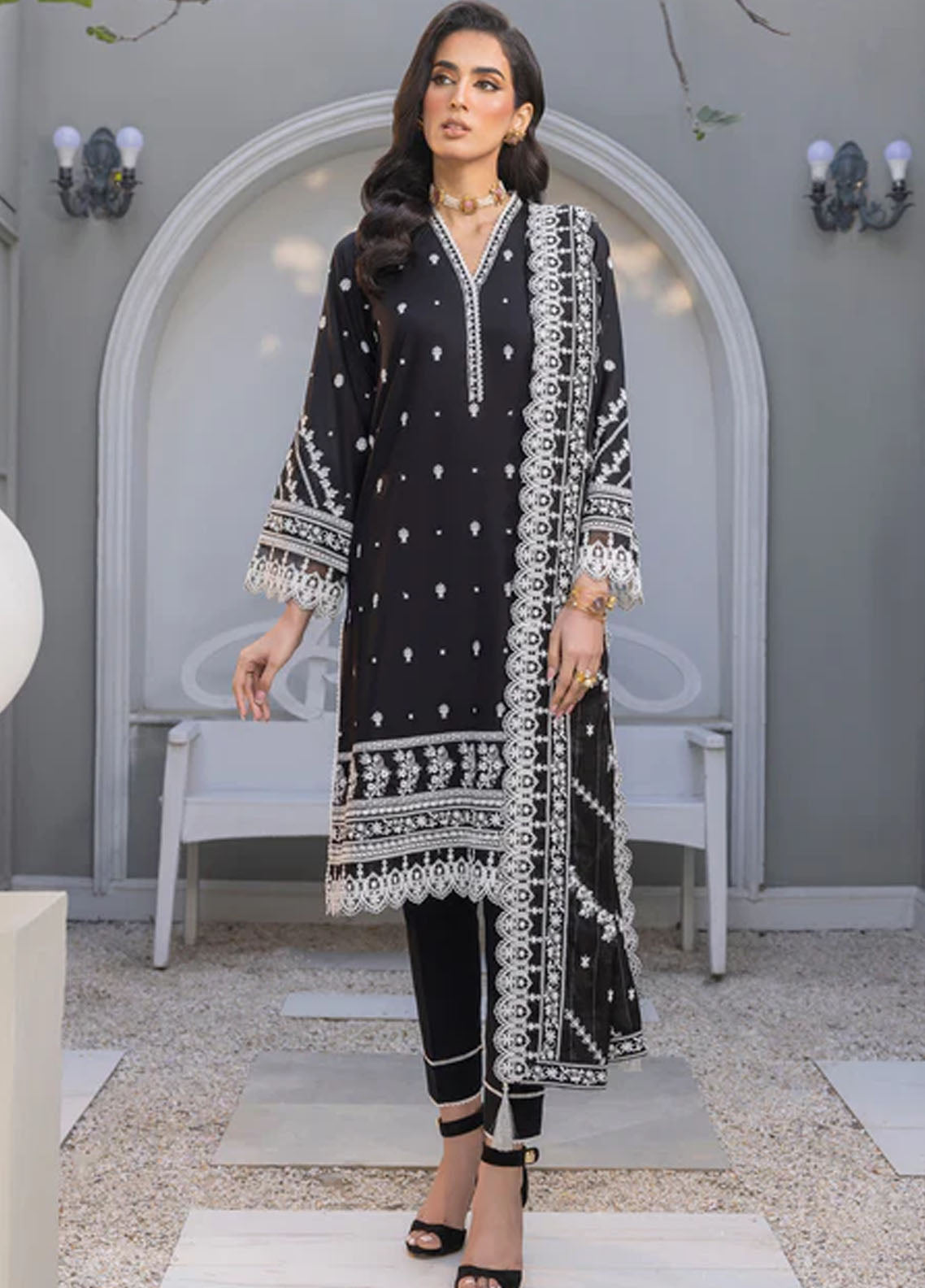 Lakhany Unstitched Embroidered Eid Edition 2024 LG-AM-0061