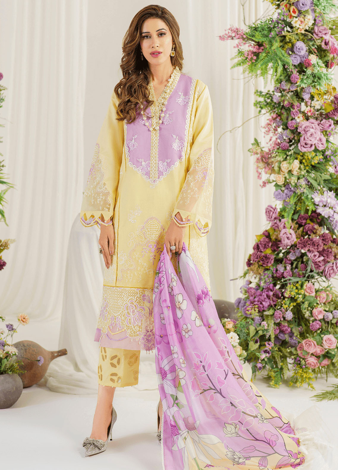 Pretty In Pink By Asifa & Nabeel Limited Lawn Edition 2024 Vol-02 PP-10 Versaila