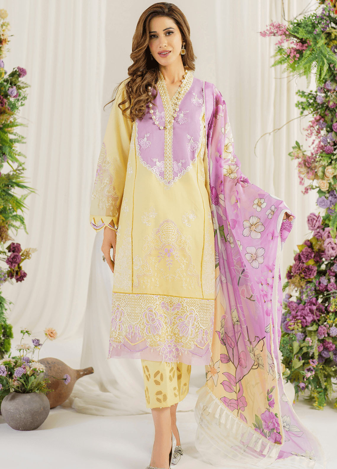 Pretty In Pink By Asifa & Nabeel Limited Lawn Edition 2024 Vol-02 PP-10 Versaila