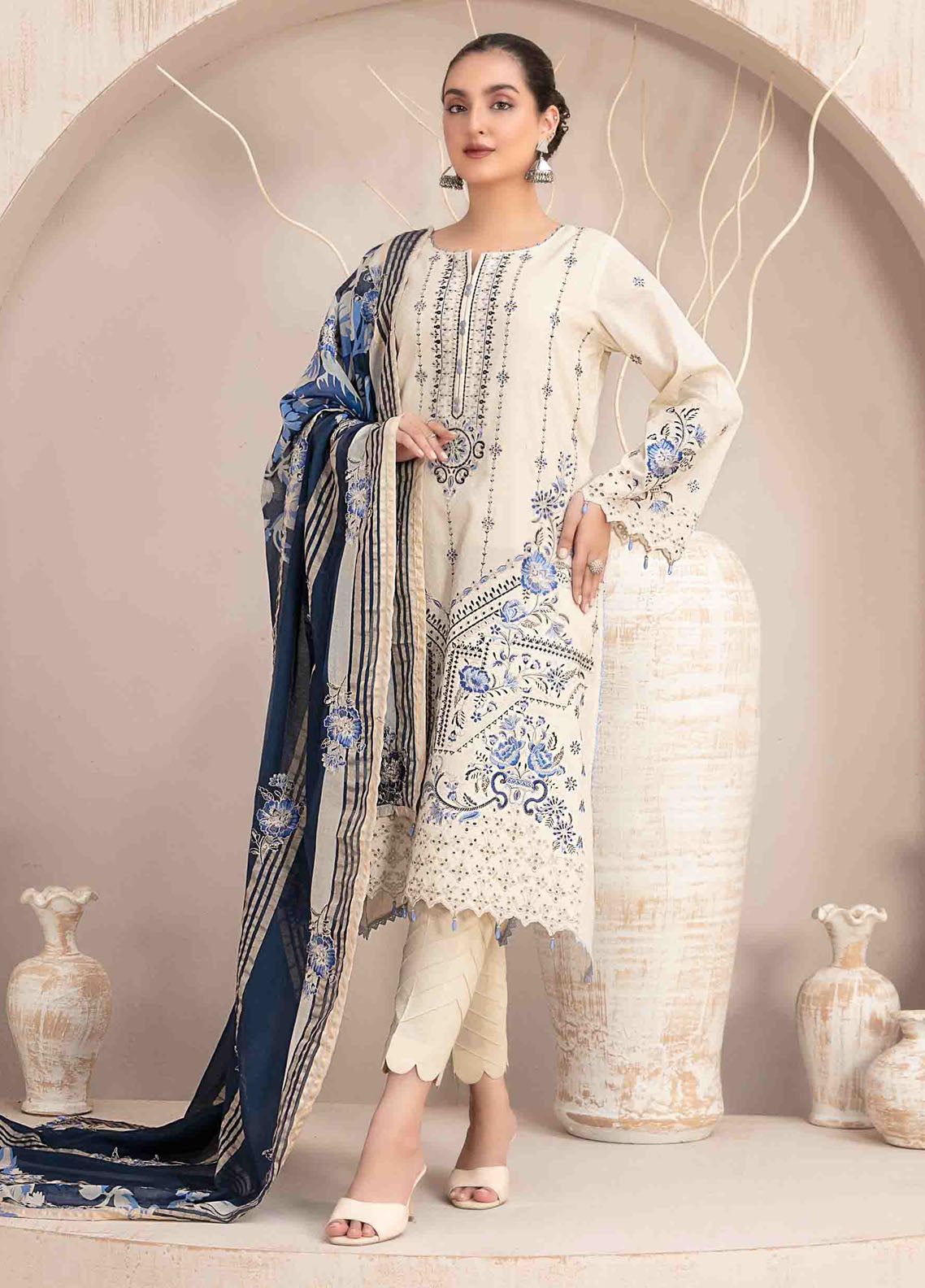 Maherooh By Tawakkal Fabrics Embroidered Lawn Jacquard Collection 2023 D-9251
