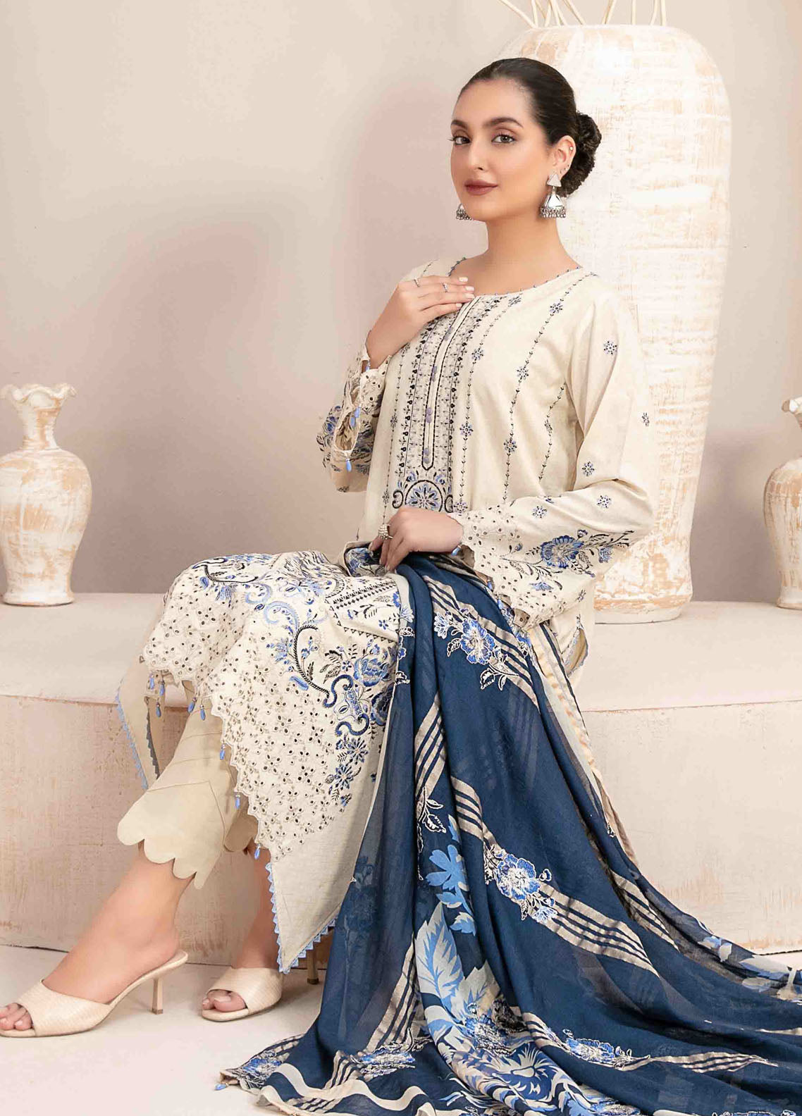 Maherooh By Tawakkal Fabrics Embroidered Lawn Jacquard Collection 2023 D-9251