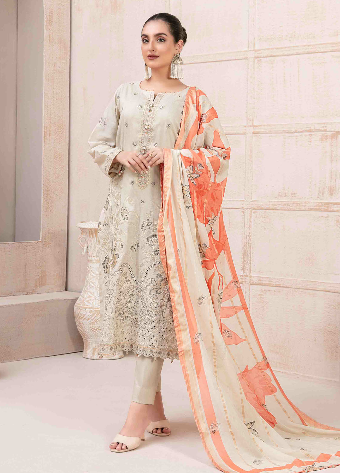 Maherooh By Tawakkal Fabrics Embroidered Lawn Jacquard Collection 2023 D-9255
