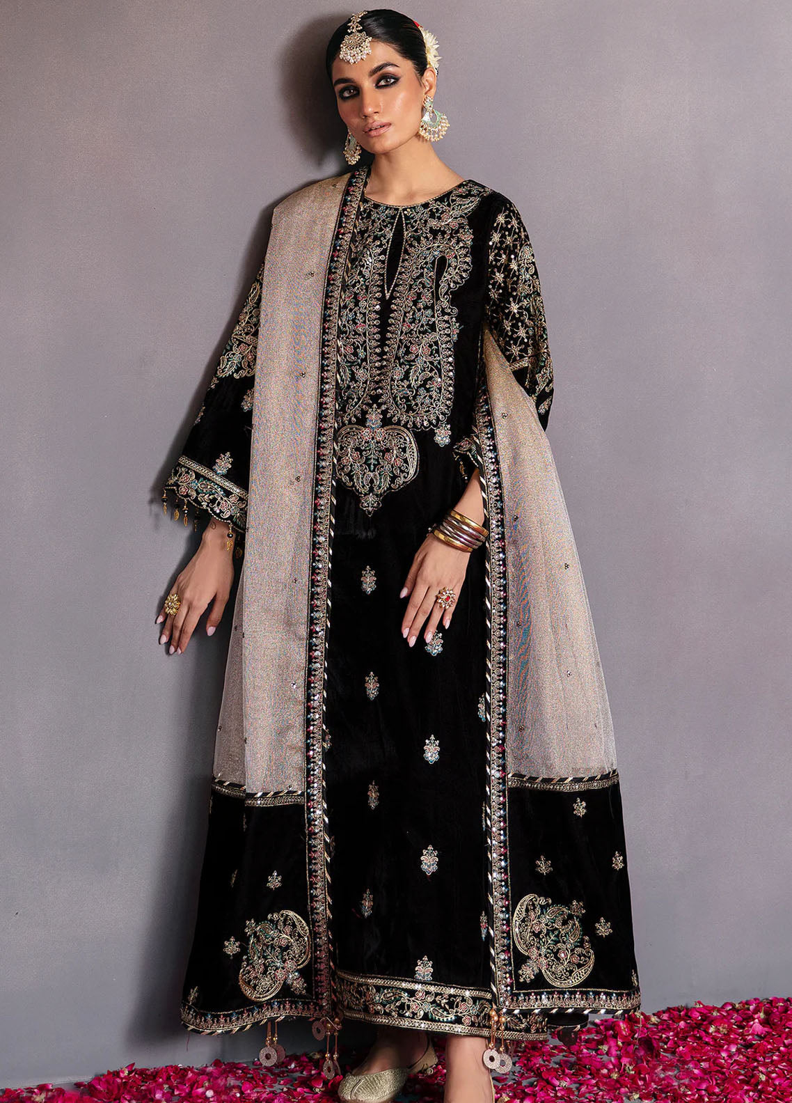 Makhmal By Emaan Adeel Unstitched Velvet Edition 2023 MK-08 Aqs