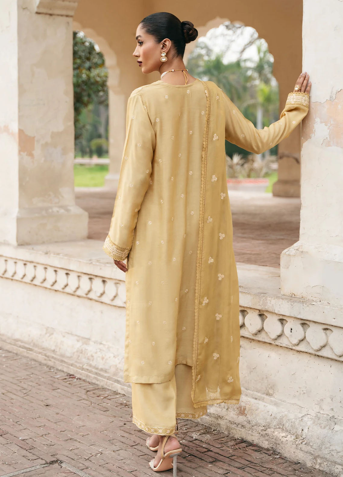 Mannat Pret Embroidered Raw Silk 3 Piece Suit Tuscany