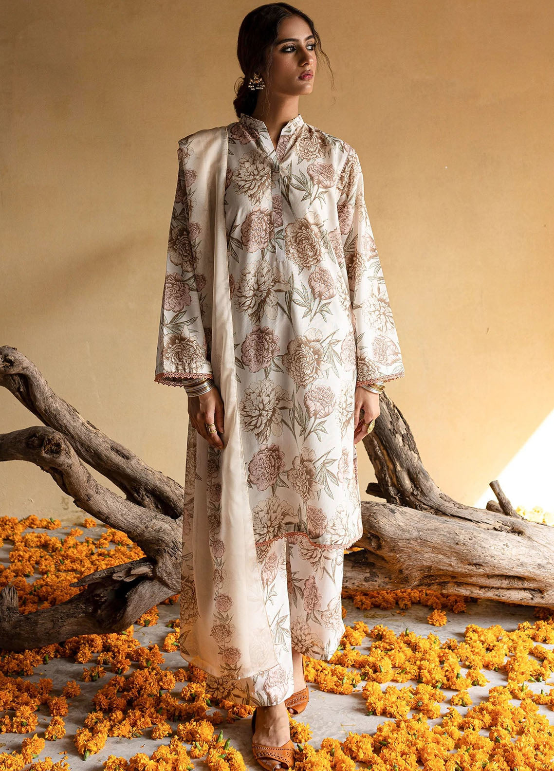 Mannat Pret Printed Raw Silk 3 Piece Suit Zarineh