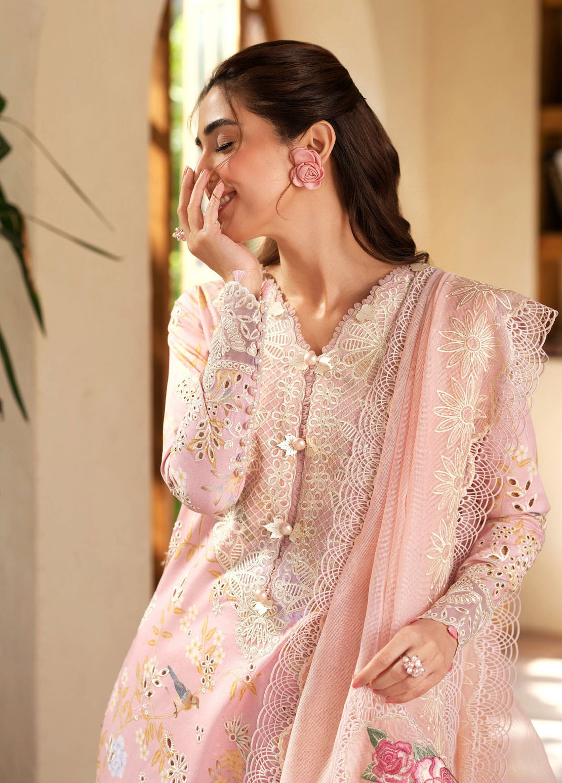 Maryum Hussain Embroidered Lawn Suit Unstitched 3 Piece D-01 Dimple