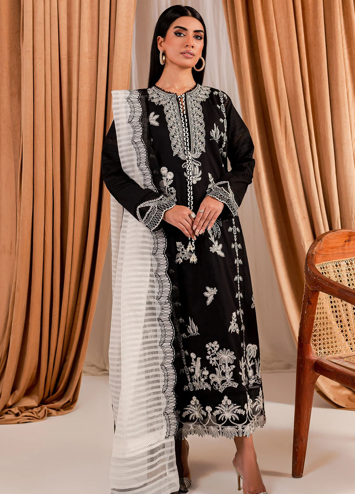 Maryum N Maria Achromatic Unstitched Black & White Collection 2023 MLFD159 Diba