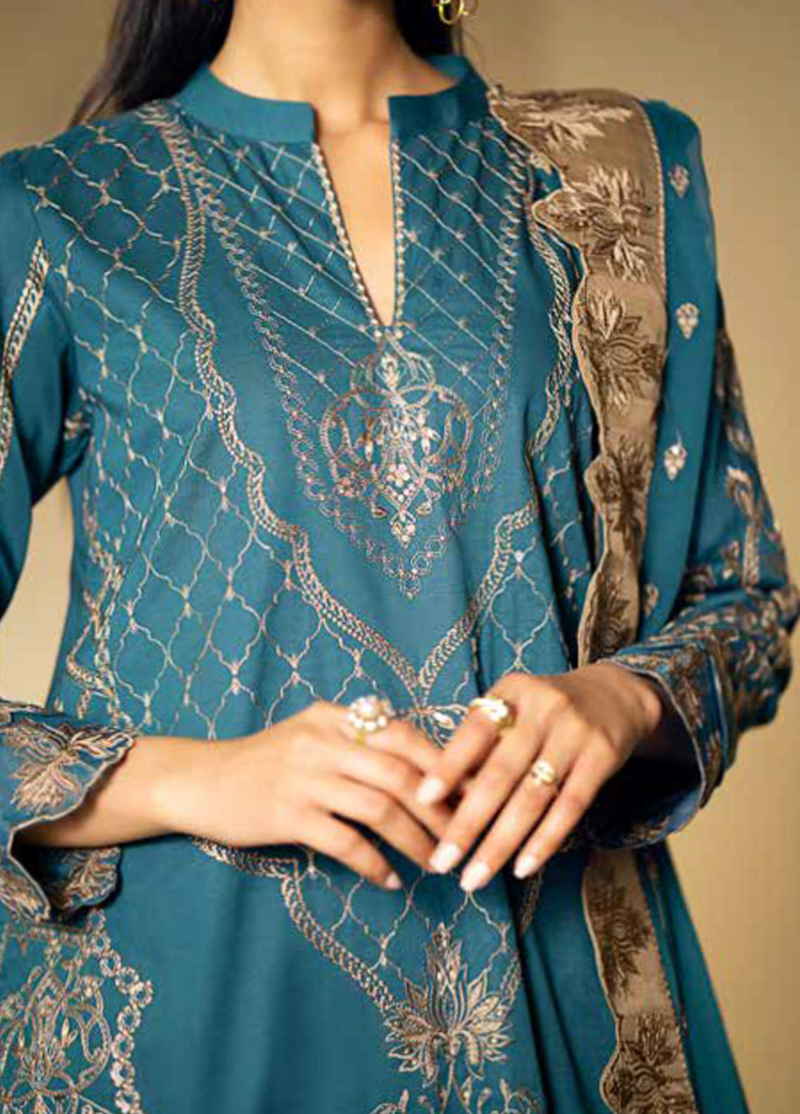 Maryum N Maria Eid Ul Azha Luxury Lawn Collection 2024 Chapter-1 Ania