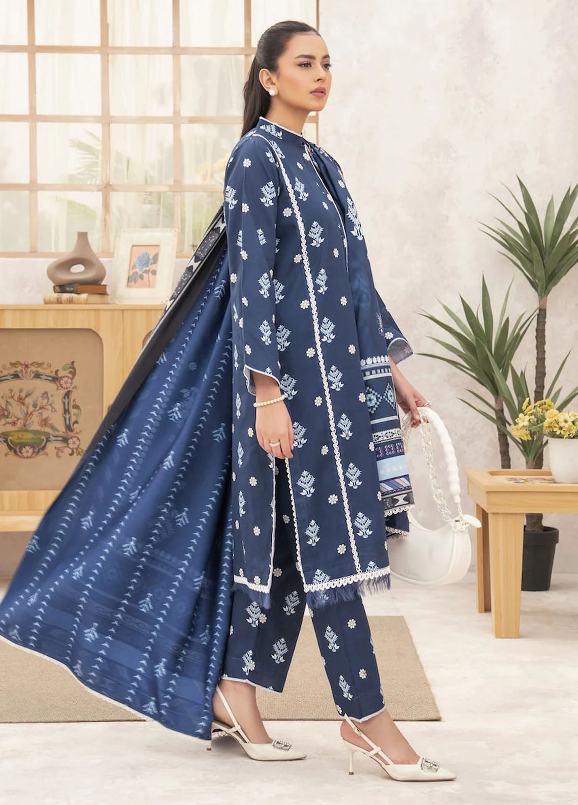 Meerak Pret Printed Khaddar 3 Piece Suit Aztec Ivory