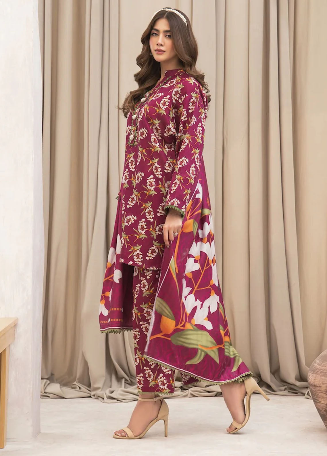 Meerak Pret Printed Khaddar 3 Piece Suit Crimson Bloom